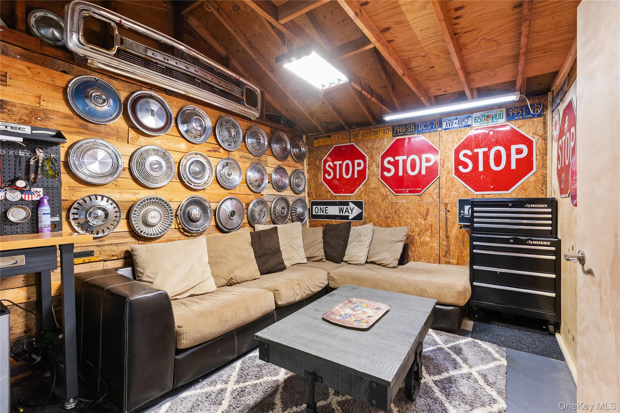 1361 Manatuck Boulevard, Bay Shore, NY 11706