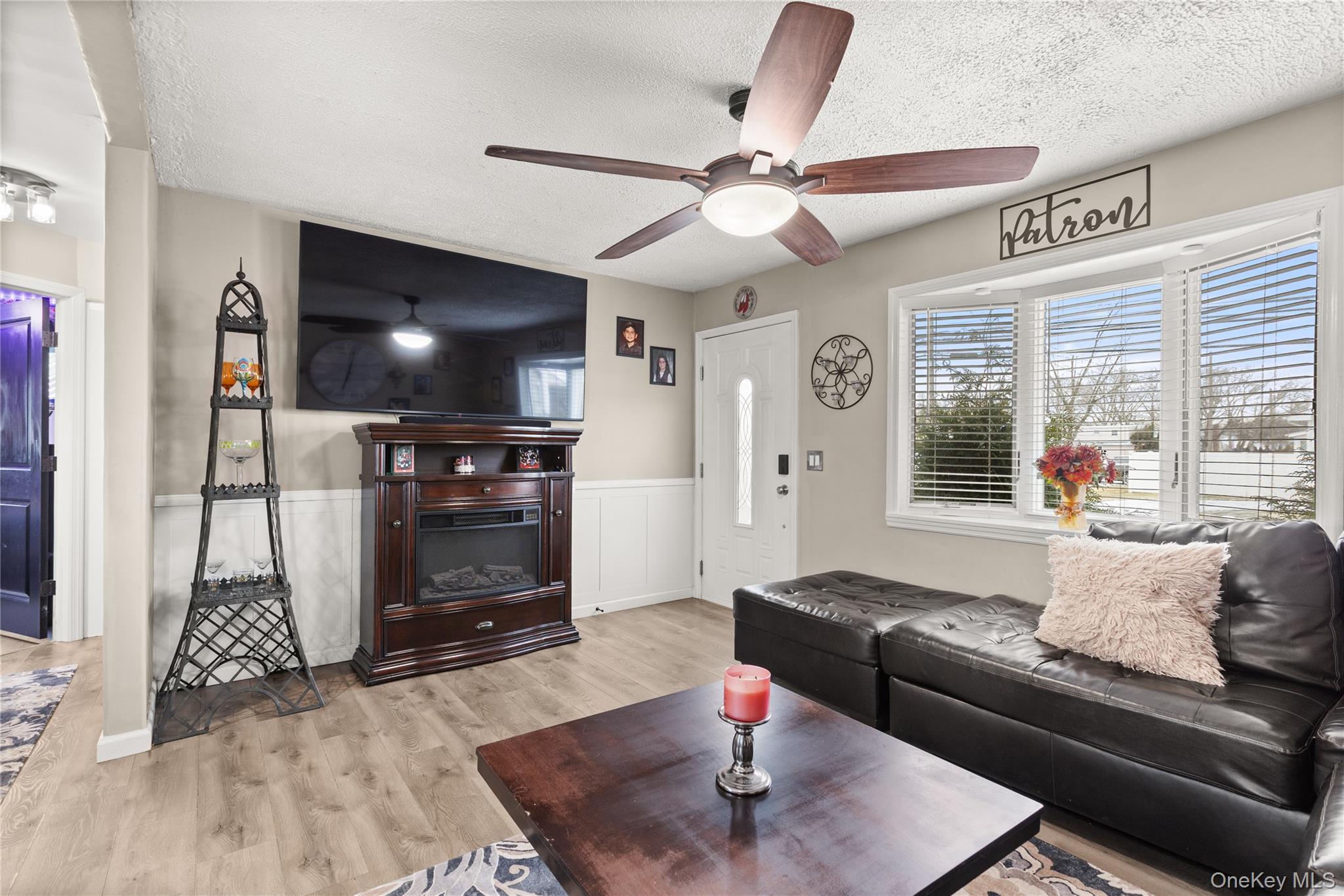 1361 Manatuck Boulevard, Bay Shore, NY 11706