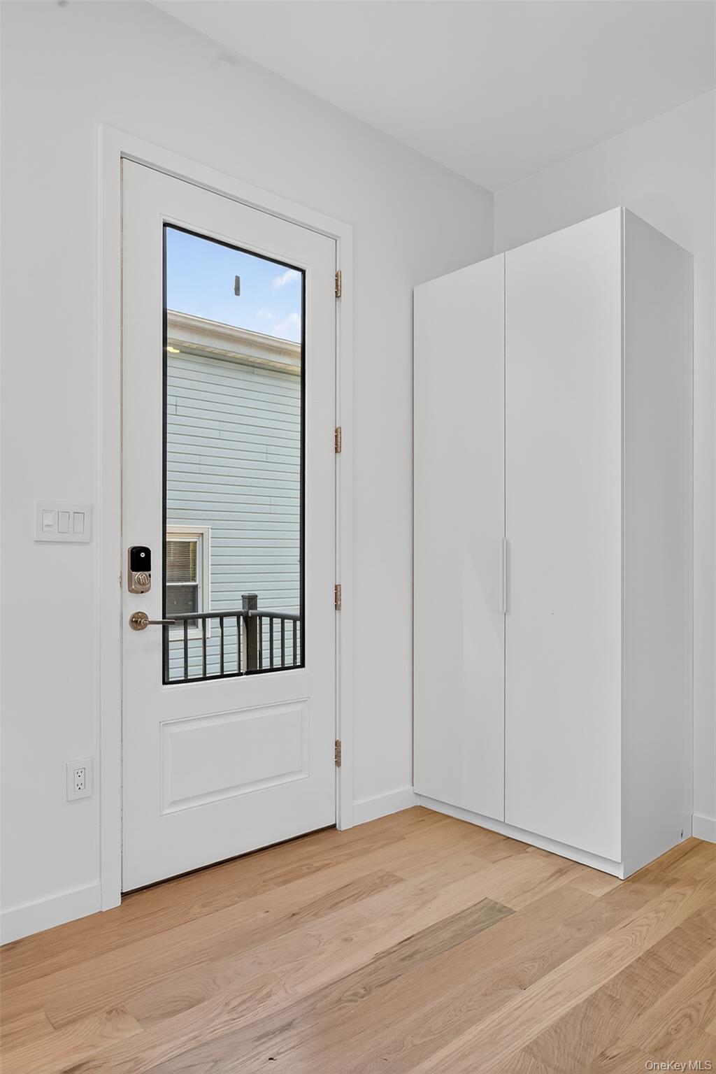 6 Glenwood Avenue, Poughkeepsie, NY 12603