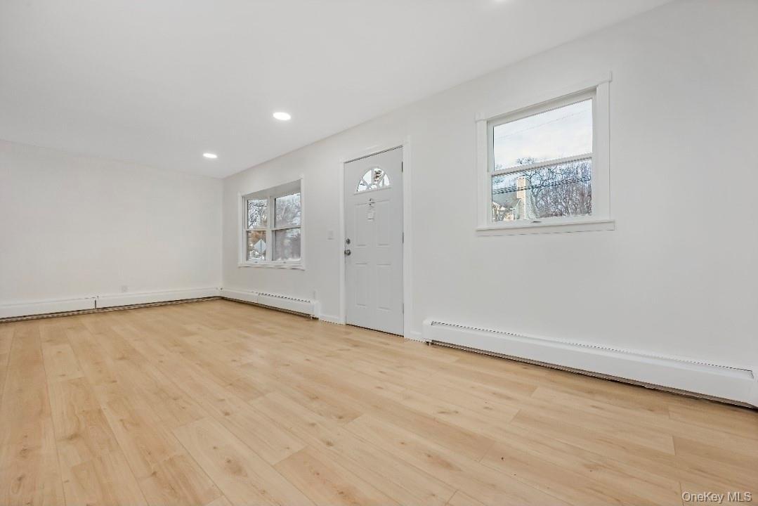 54 5th Street, Ronkonkoma, NY 11779