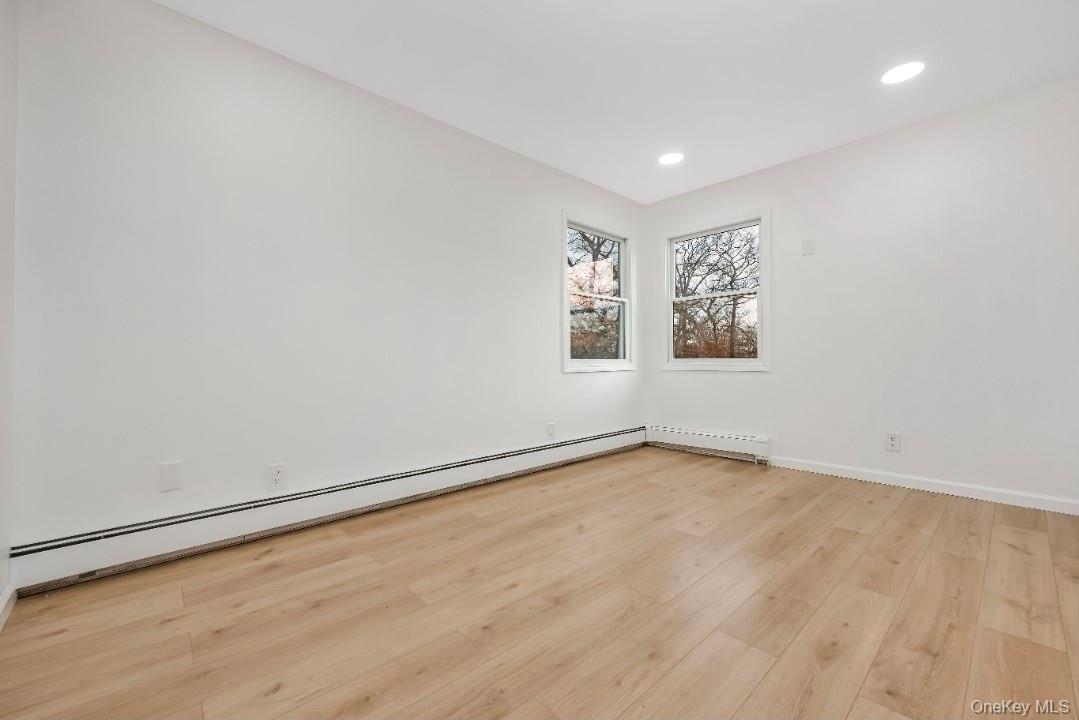 54 5th Street, Ronkonkoma, NY 11779