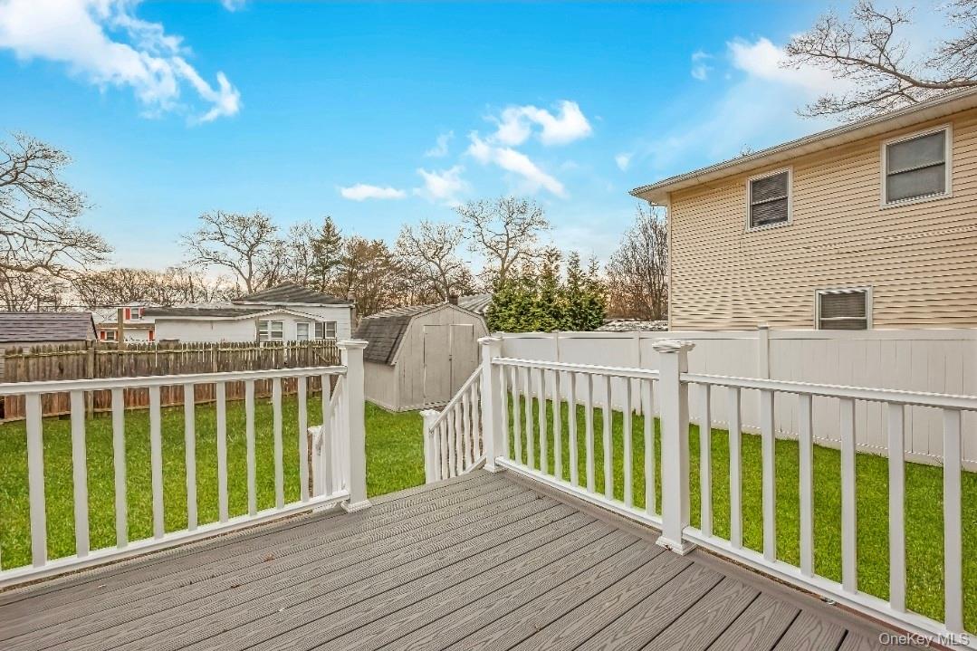 54 5th Street, Ronkonkoma, NY 11779