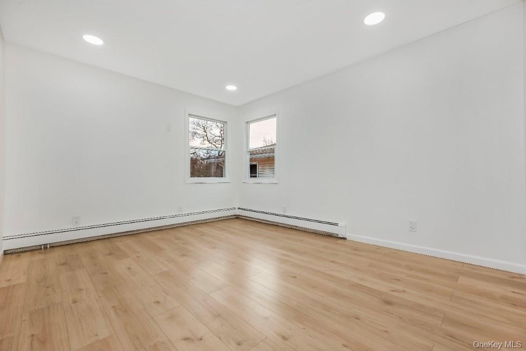 54 5th Street, Ronkonkoma, NY 11779