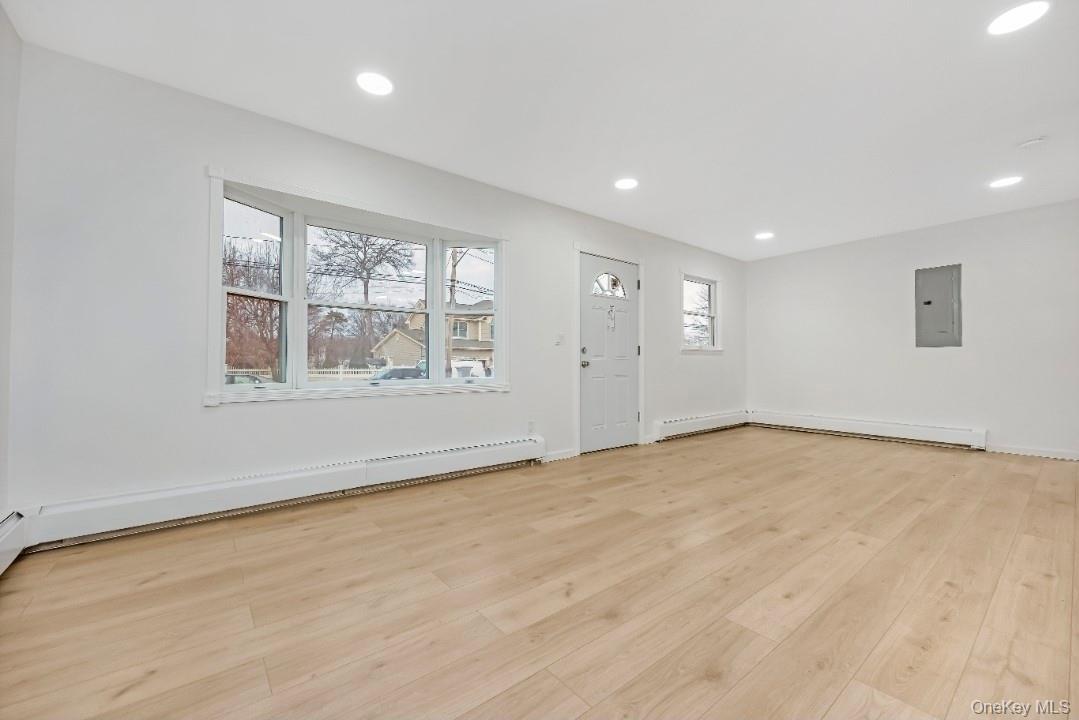 54 5th Street, Ronkonkoma, NY 11779