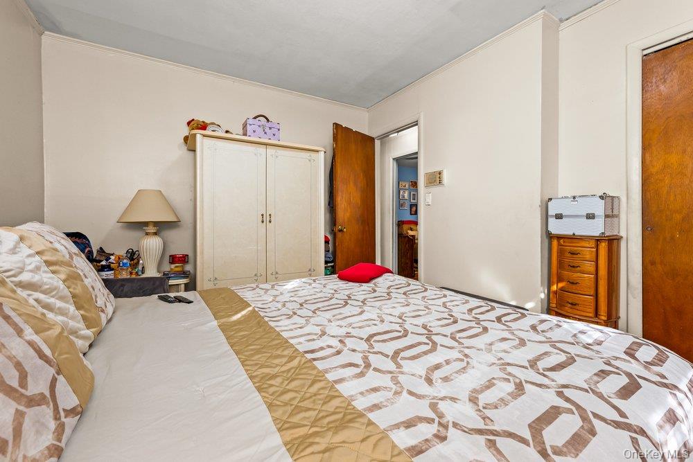 14595 221st Street, Springfield Gardens, NY 11413