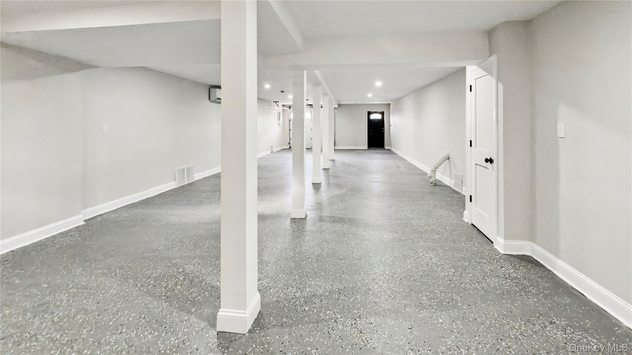 37 Deal Road, Island Park, NY 11558