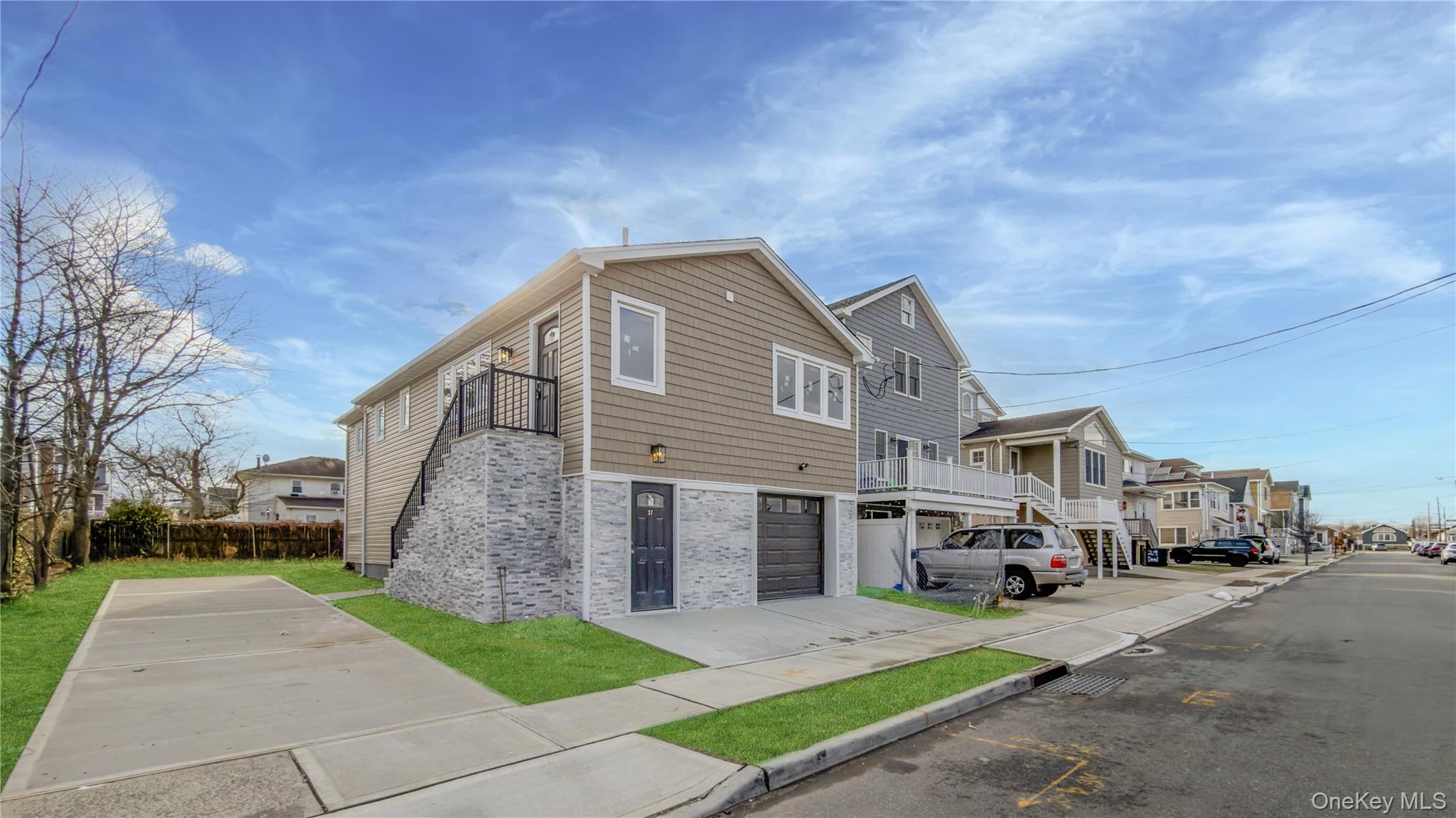 37 Deal Road, Island Park, NY 11558