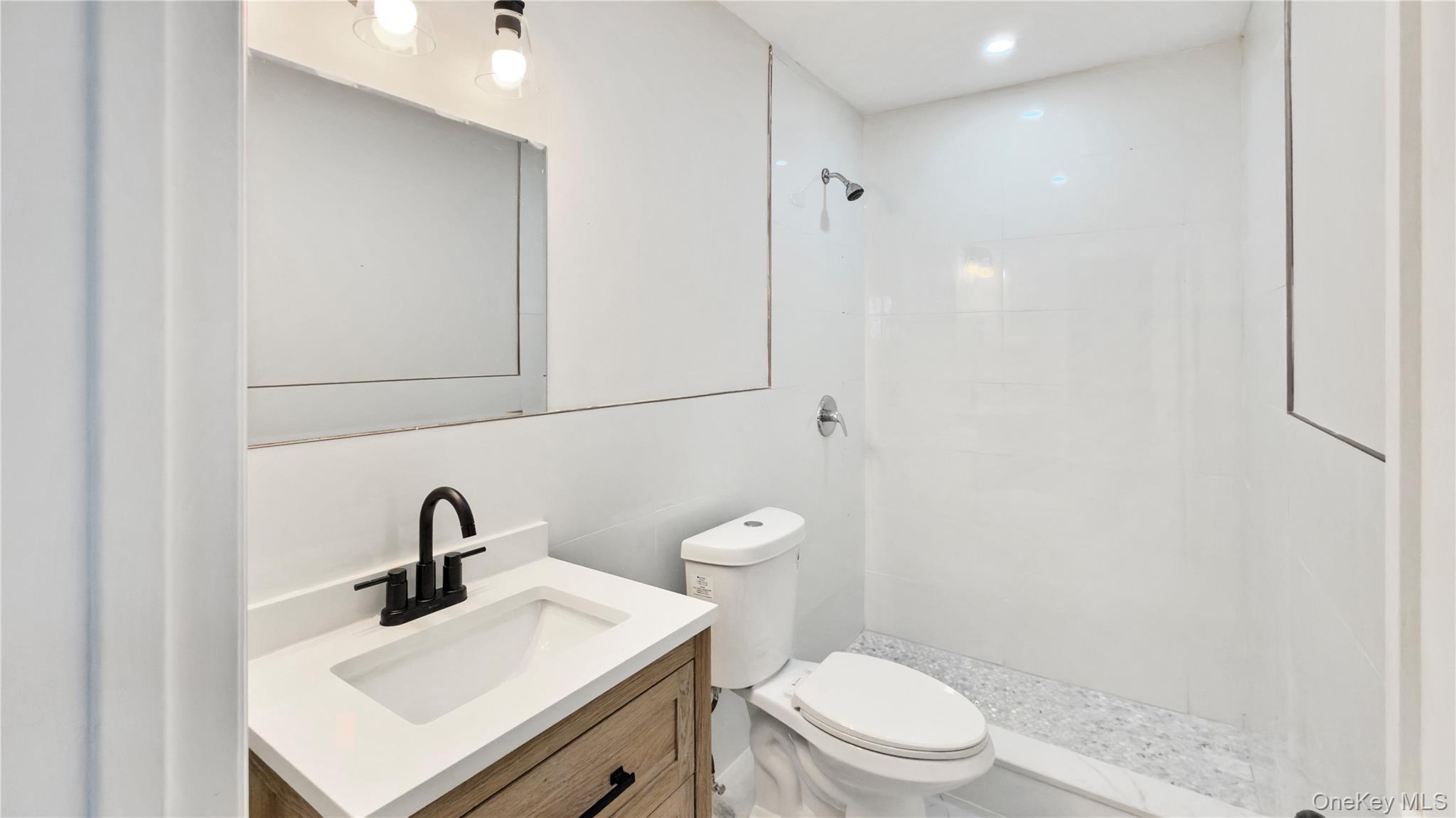 37 Deal Road, Island Park, NY 11558