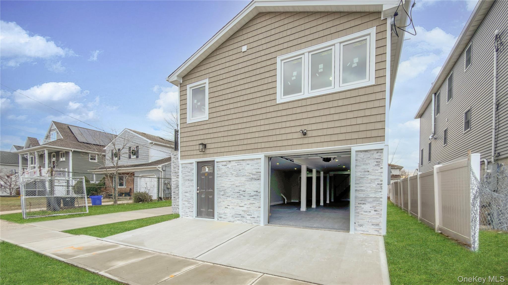 37 Deal Road, Island Park, NY 11558