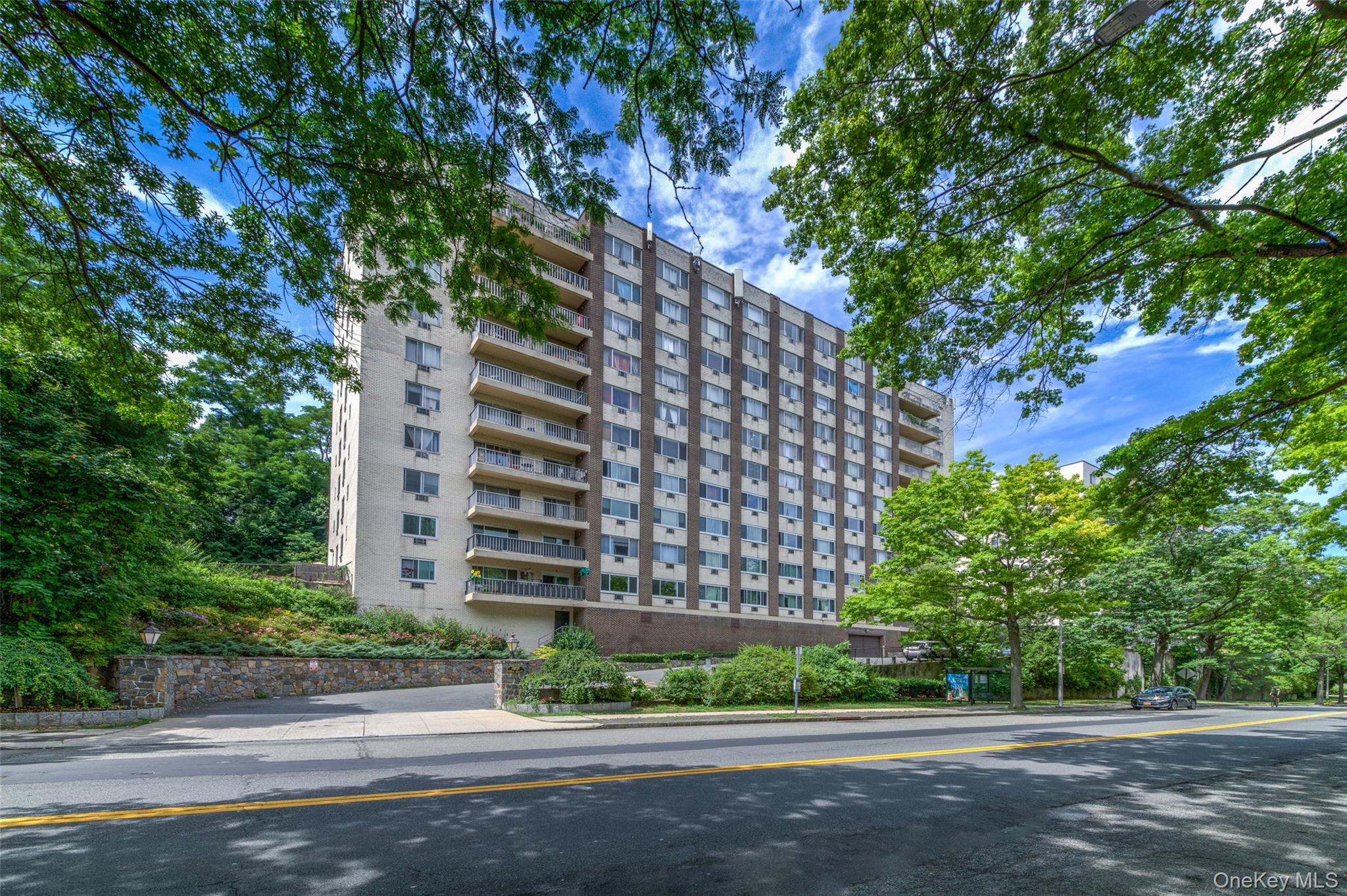 White Plains, NY 10604