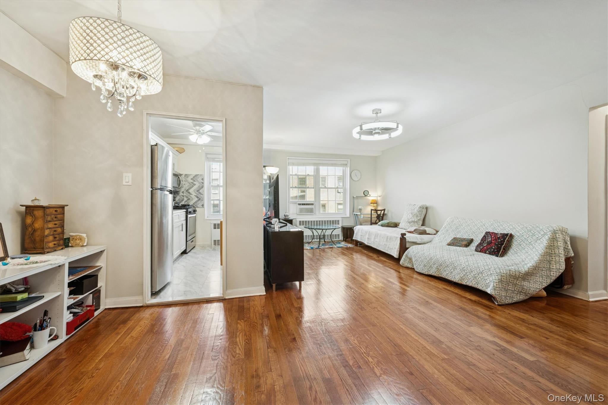 139-09 84th Drive # 408, Briarwood, NY 11435