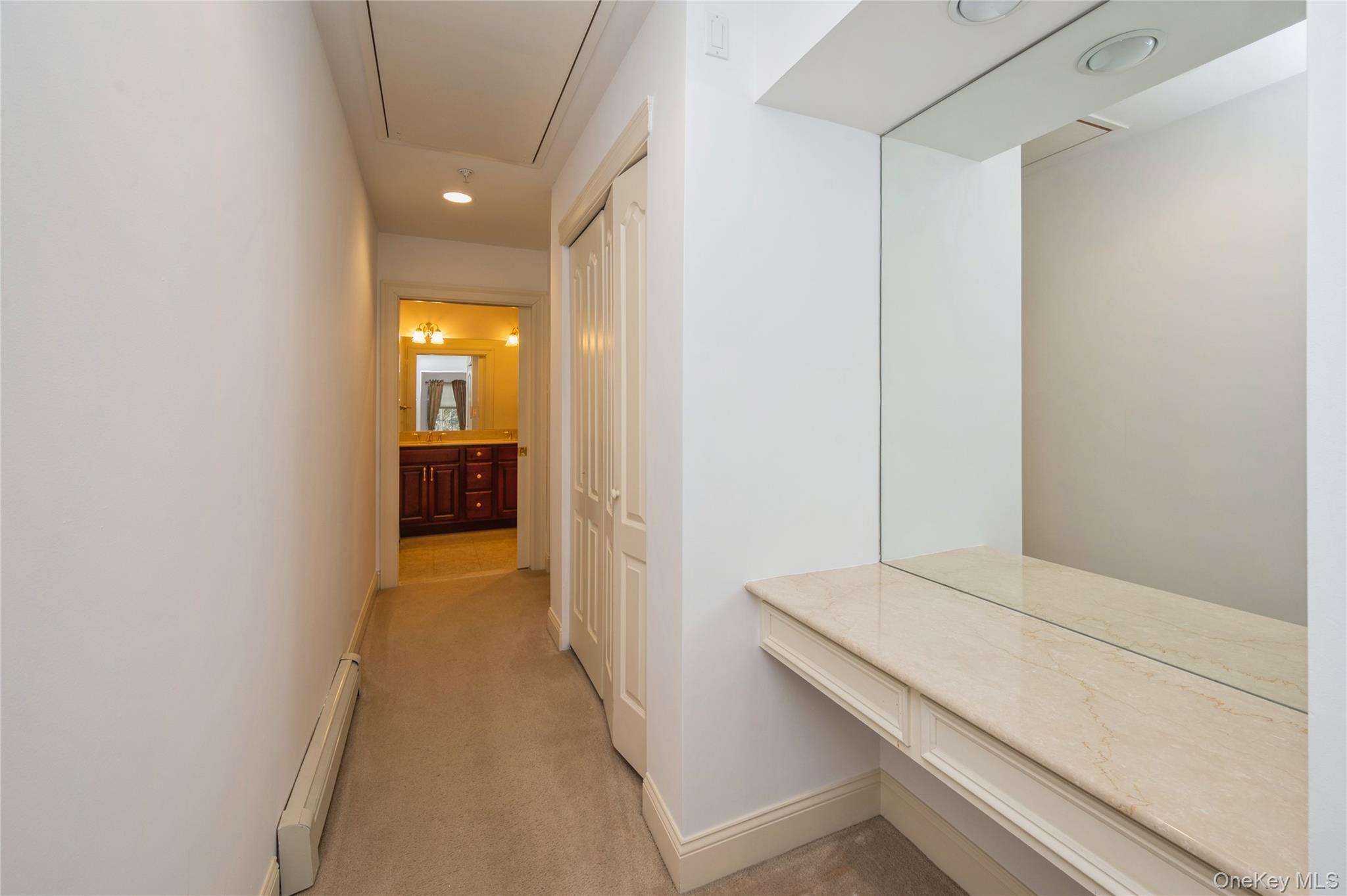 22 Meadow Court, Oakdale, NY 11769