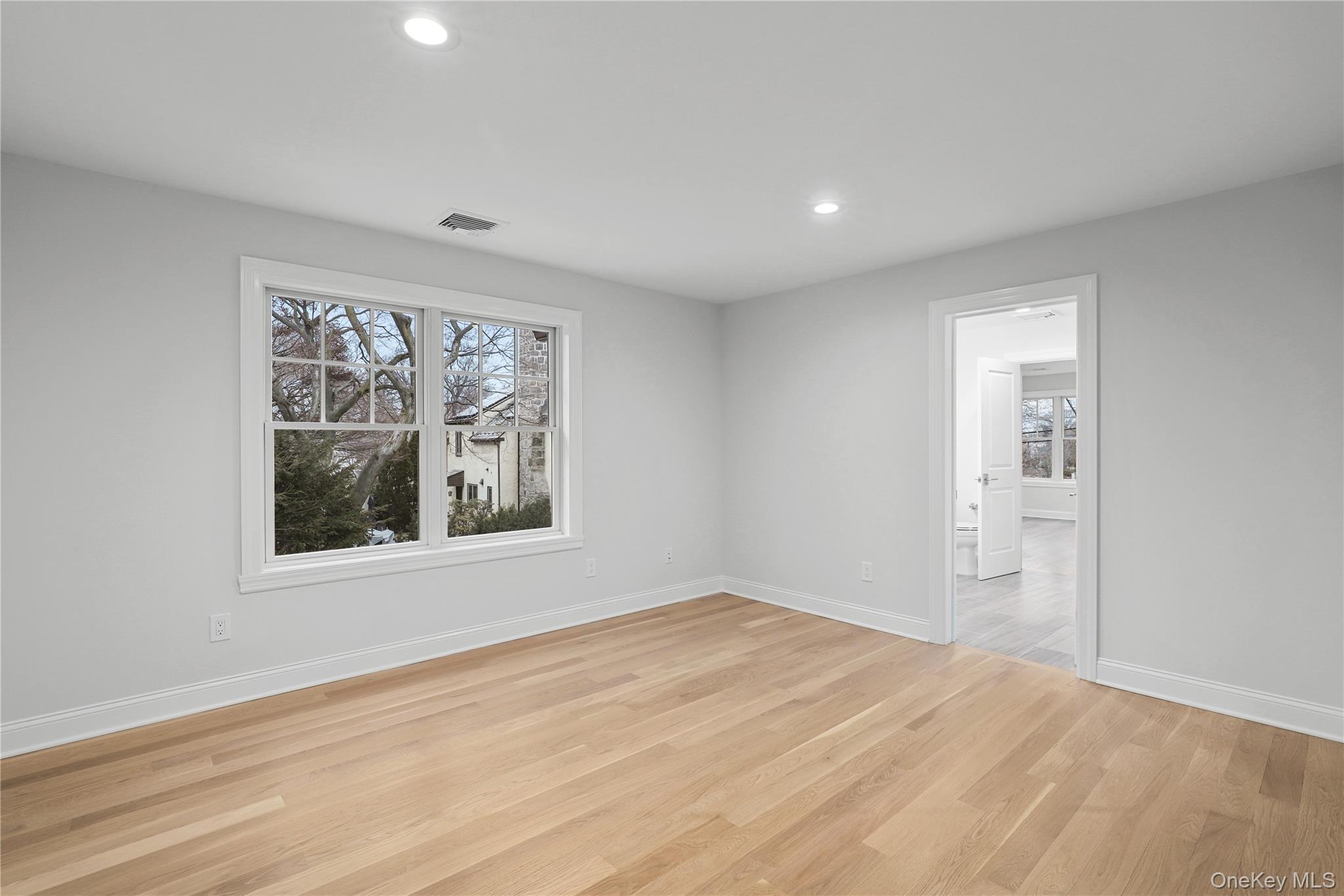 1 Hobart Street, Bronxville, NY 10708