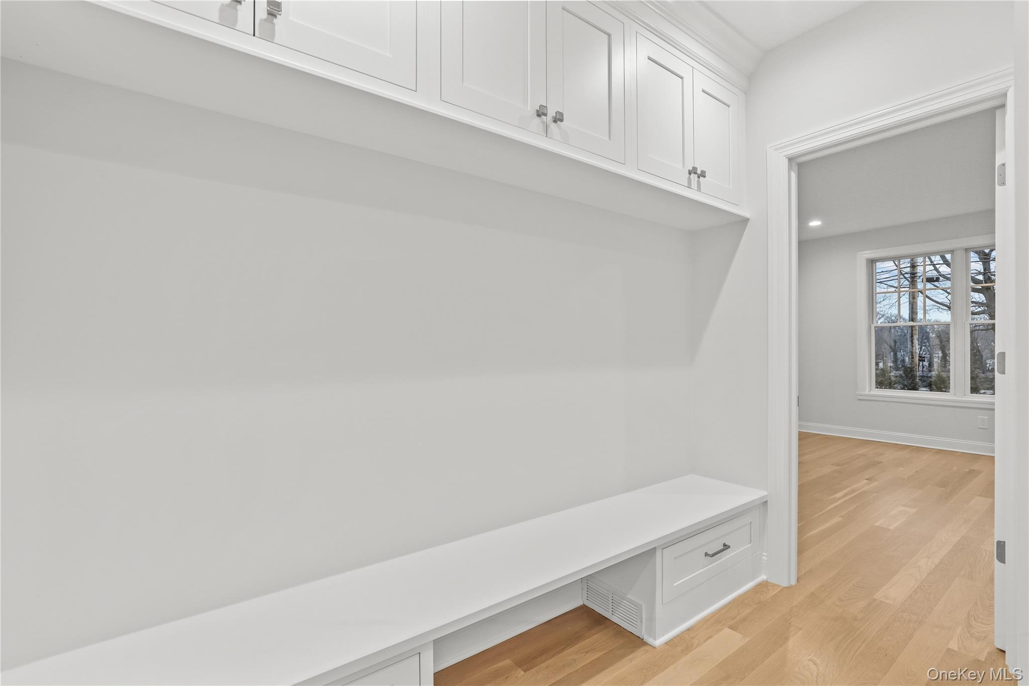 1 Hobart Street, Bronxville, NY 10708