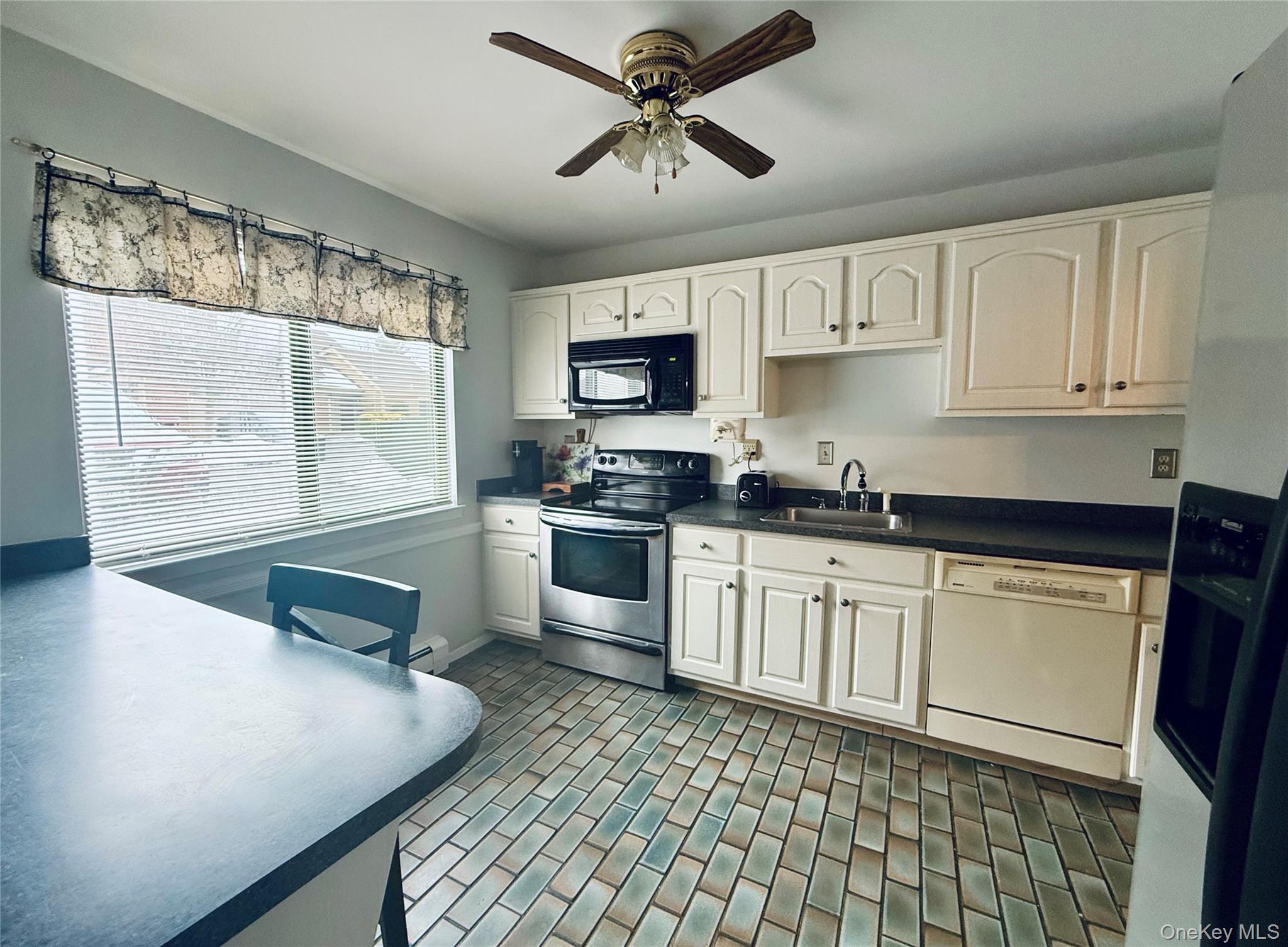 120 Brush Hollow Crescent, Rye Brook, NY 10573