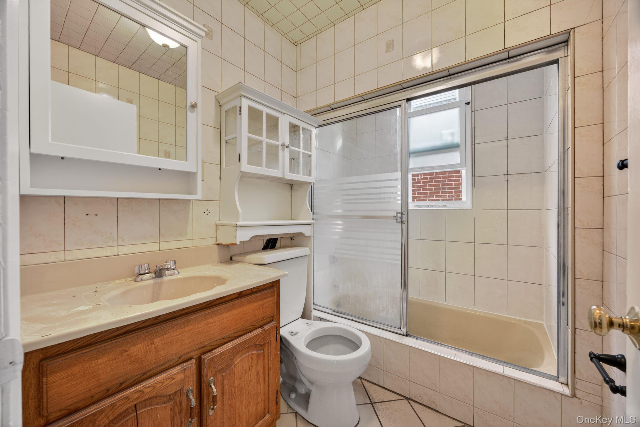 121-44 6th Avenue, College Point, NY 11356