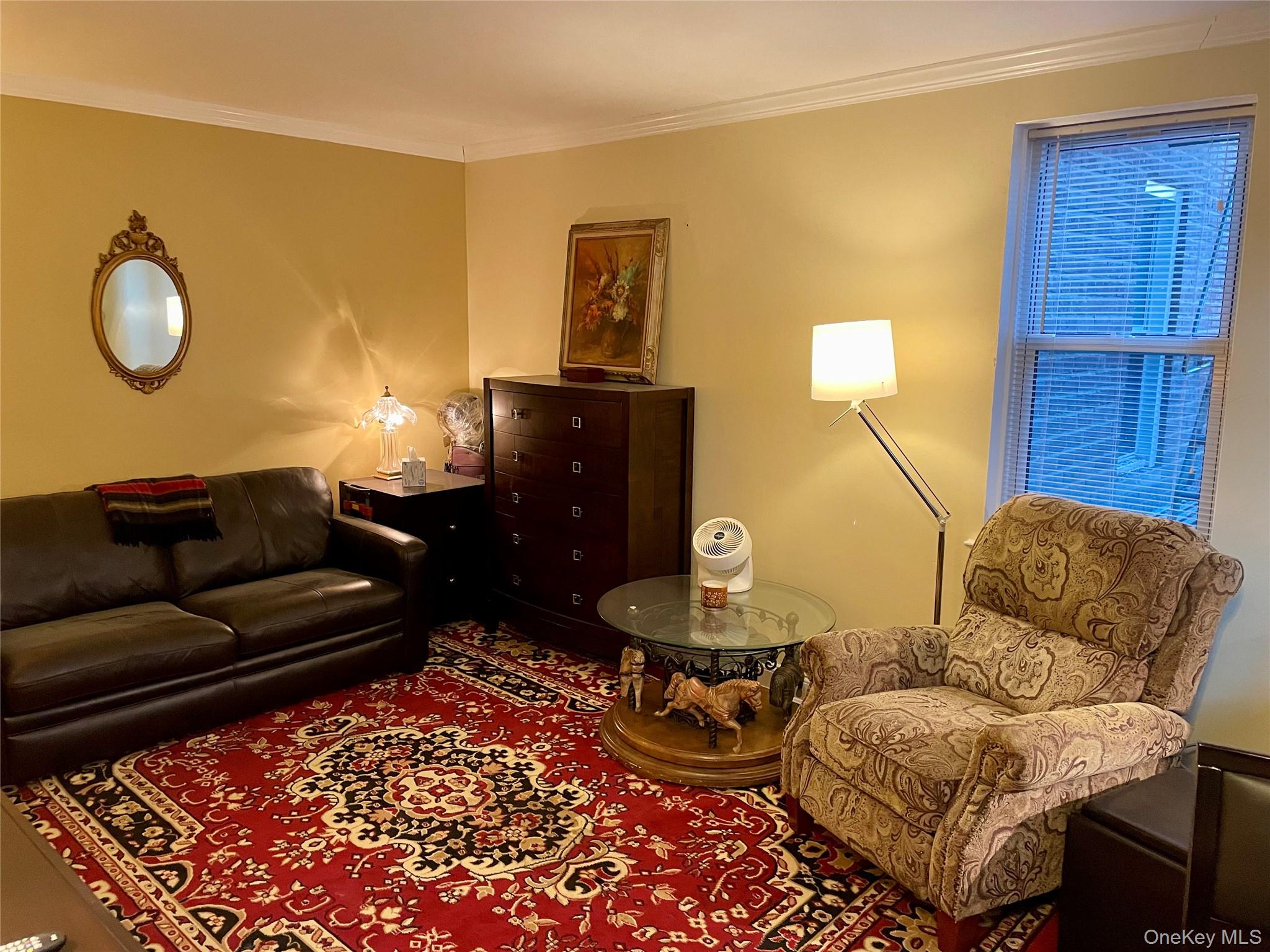 36 Cathedral Avenue # 2C, Hempstead, NY 11550