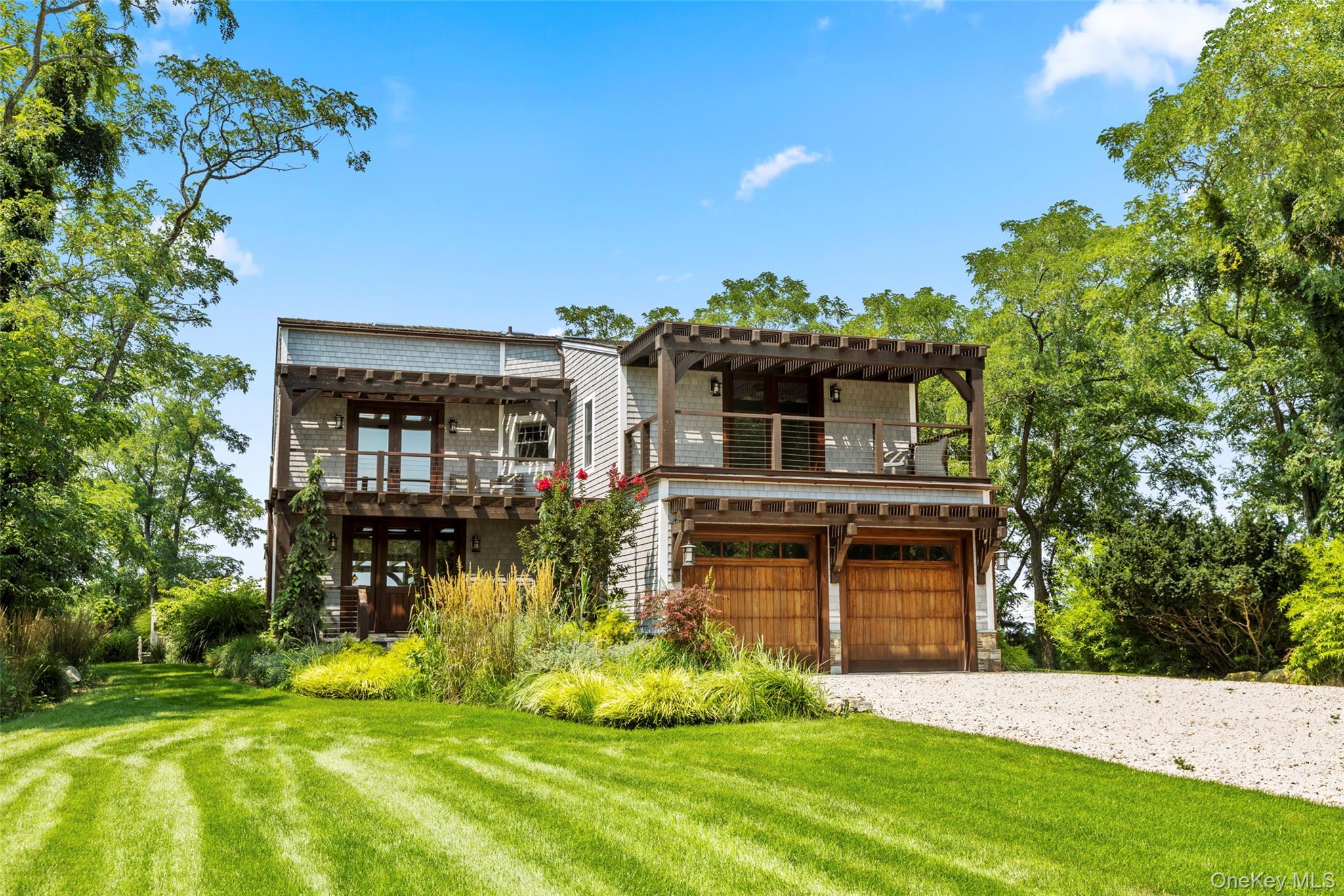 16 Old Field Woods Road, Setauket, NY 11733