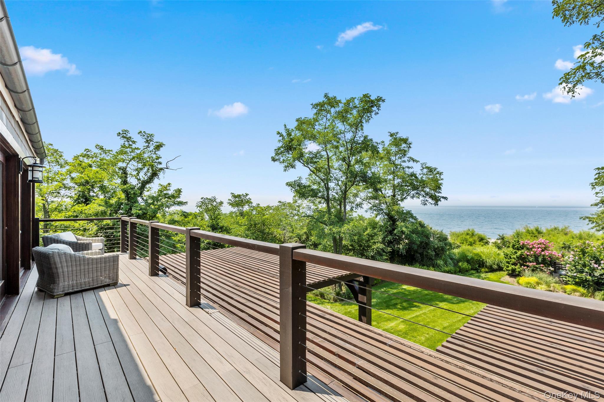 16 Old Field Woods Road, Setauket, NY 11733