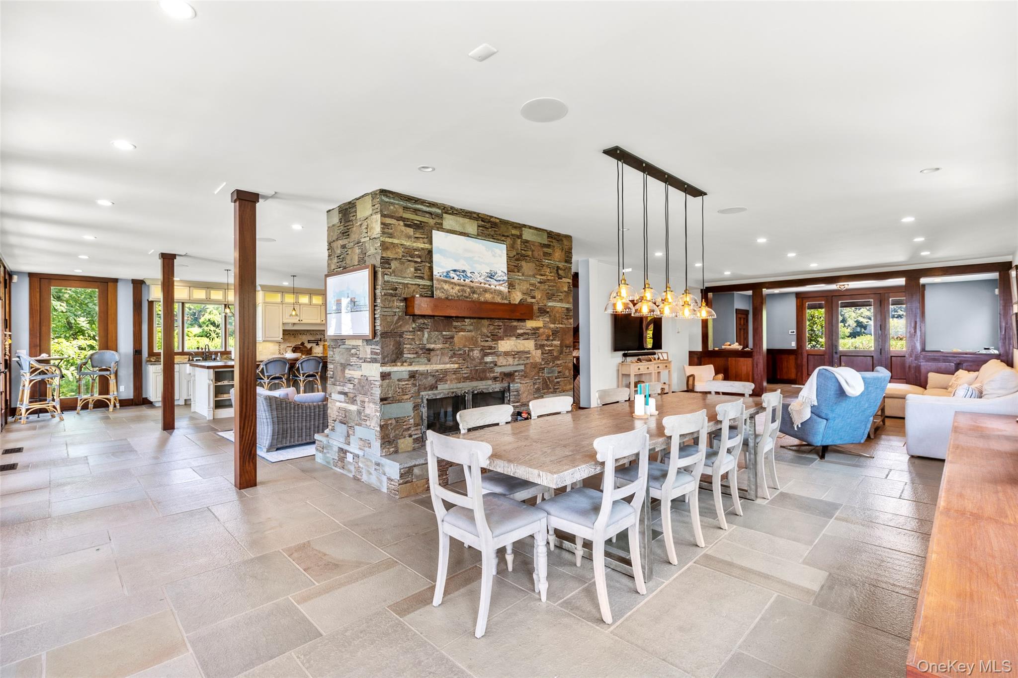 16 Old Field Woods Road, Setauket, NY 11733