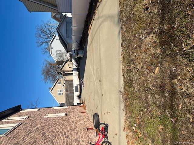 107 E Fairview Avenue, Valley Stream, NY 11580