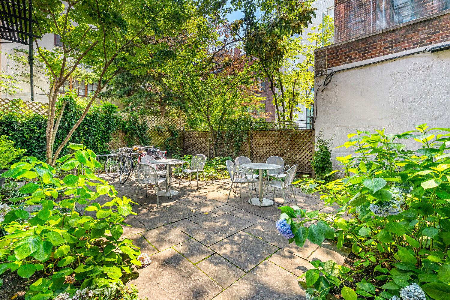 88 HORATIO Street # APT3B, New York (Manhattan), NY 10014