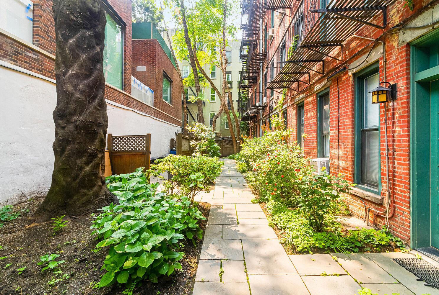 88 HORATIO Street # APT3B, New York (Manhattan), NY 10014