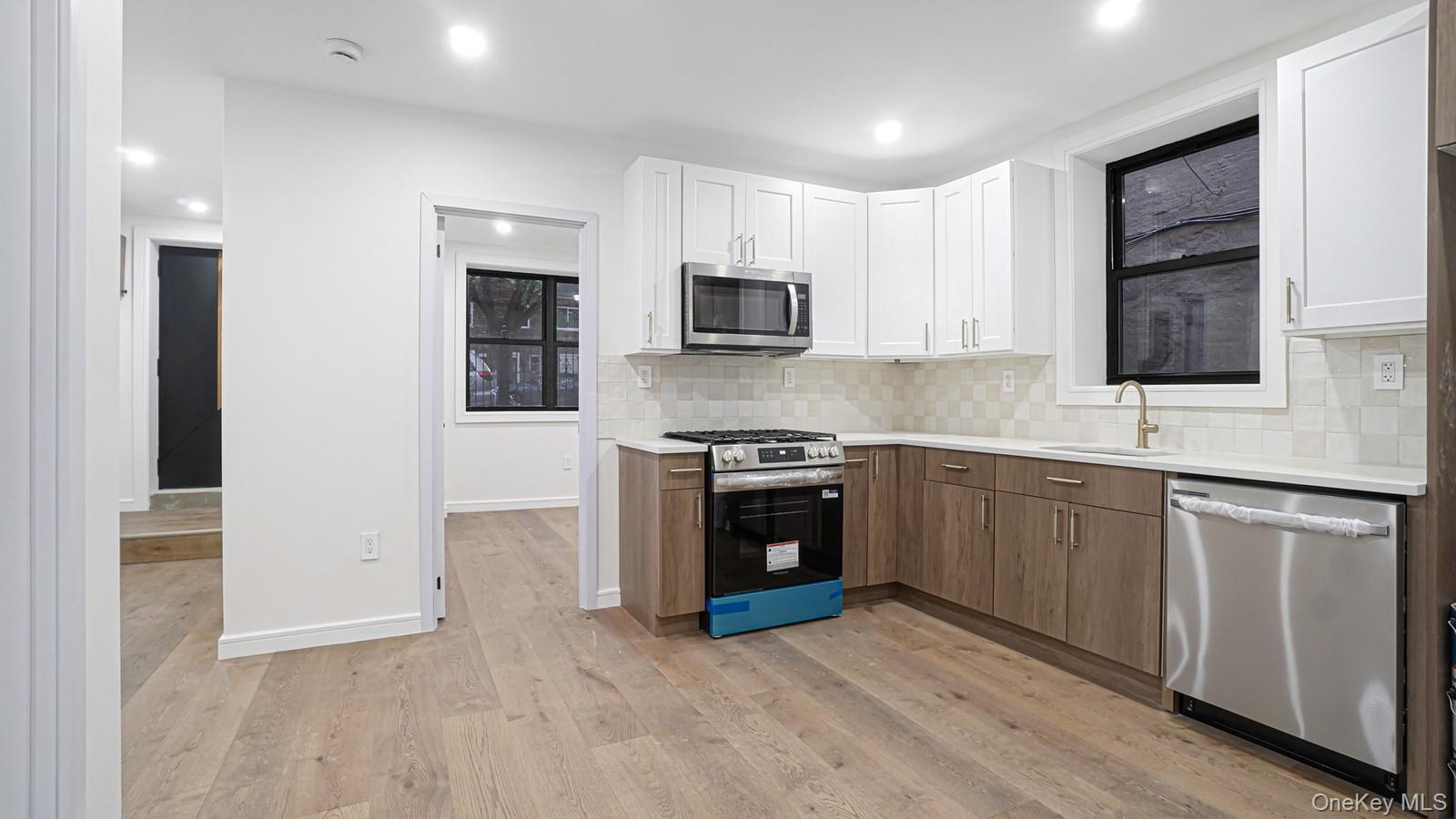 1143 E 224th Street, Bronx, NY 10466