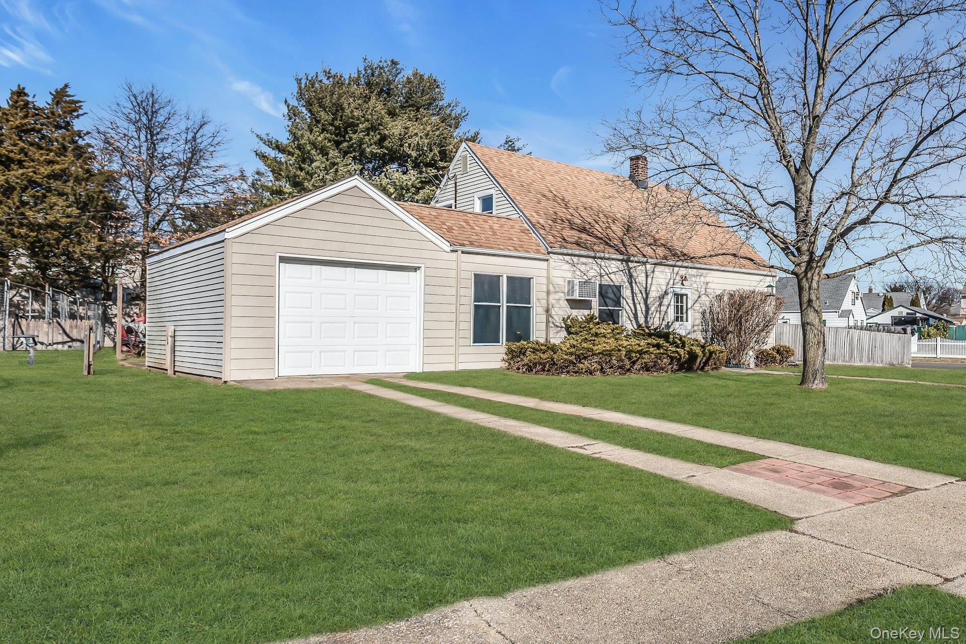 45 Chase Lane, Levittown, NY 11756