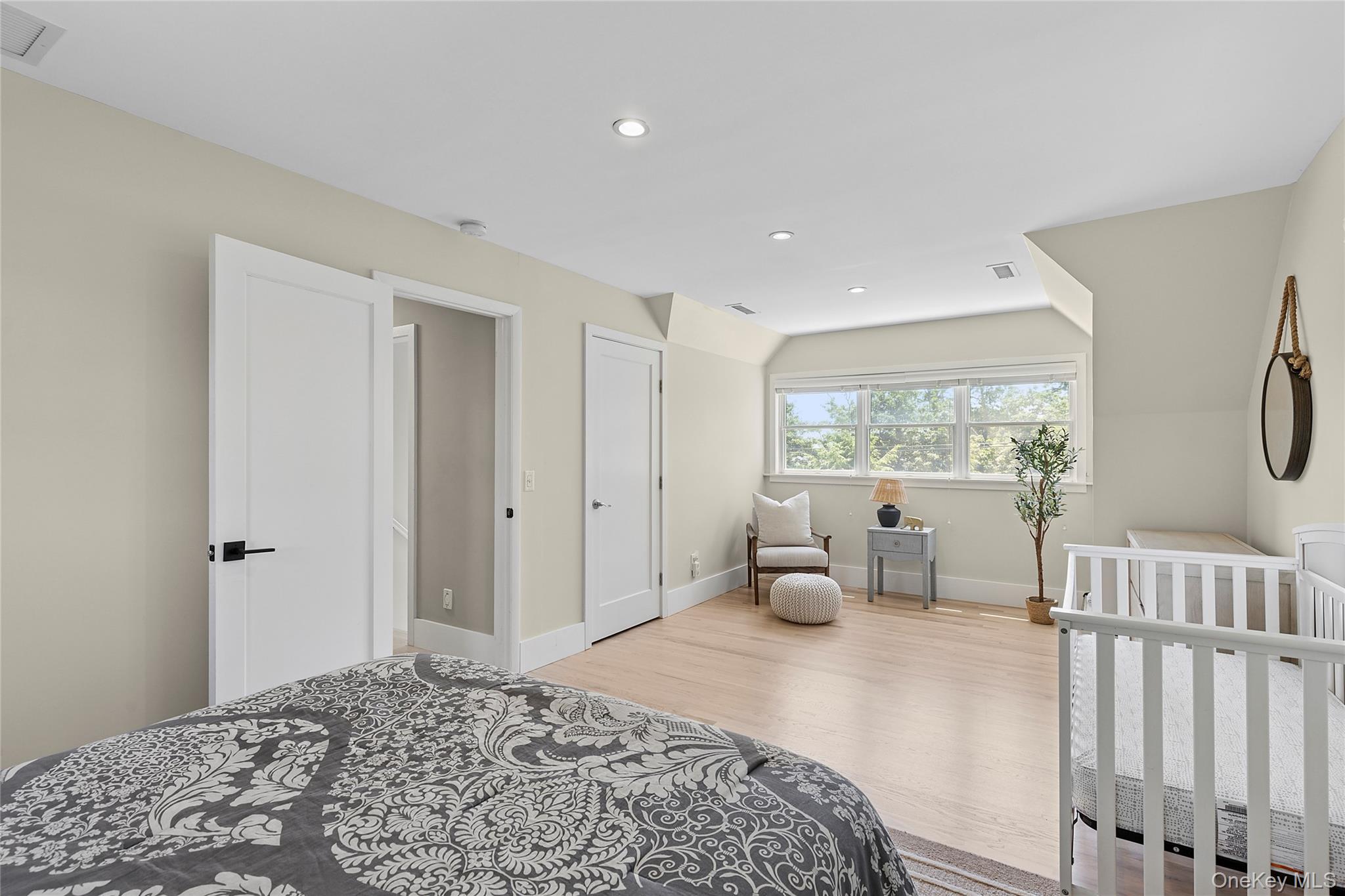 31 Highland Road, Southampton, NY 11968