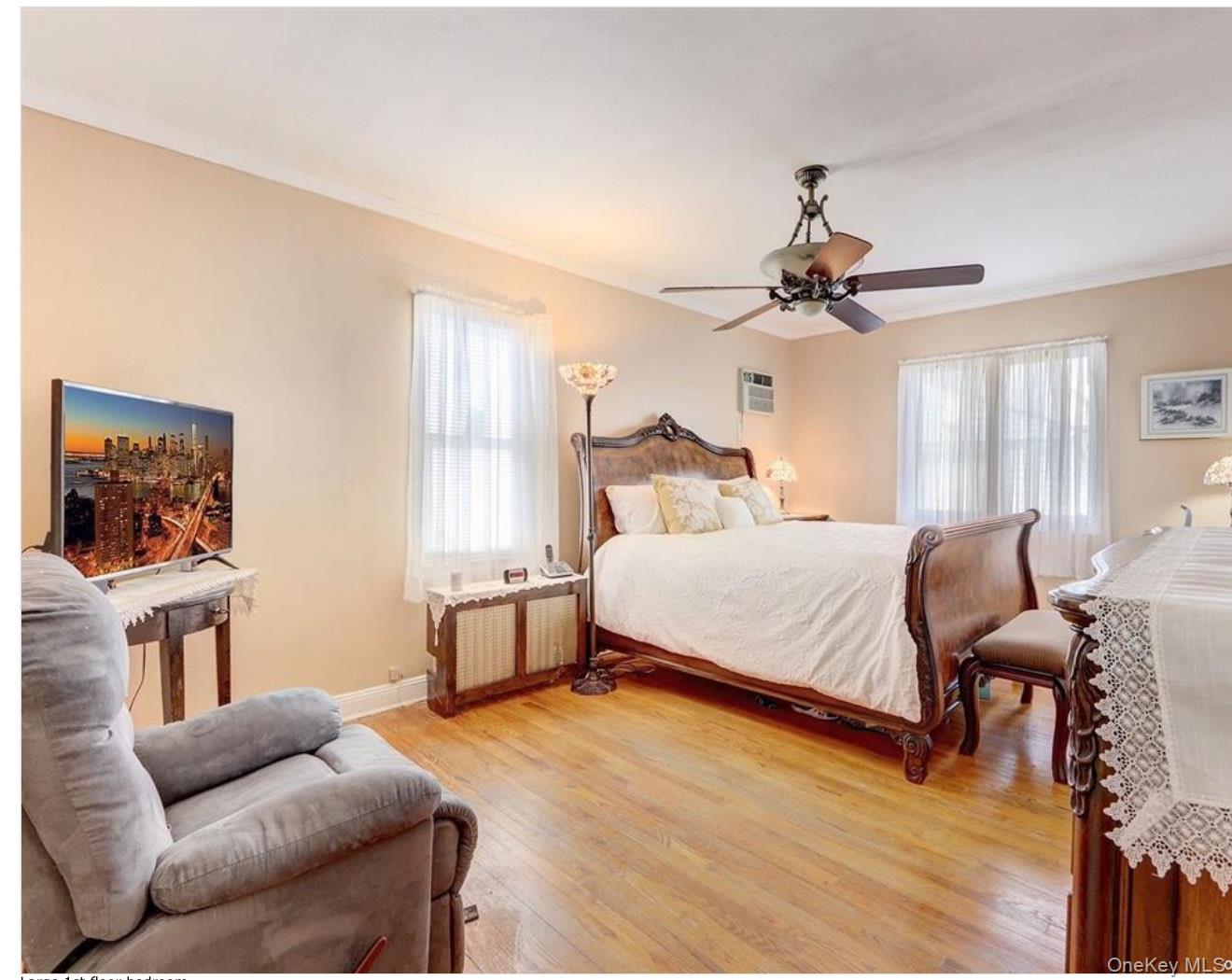 1004 Wool Avenue, Franklin Square, NY 11010