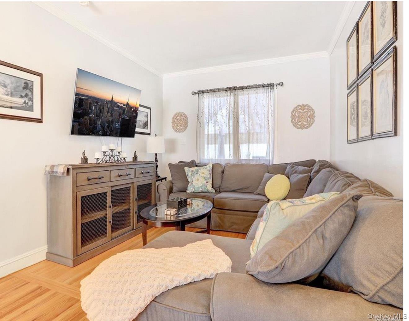 1004 Wool Avenue, Franklin Square, NY 11010