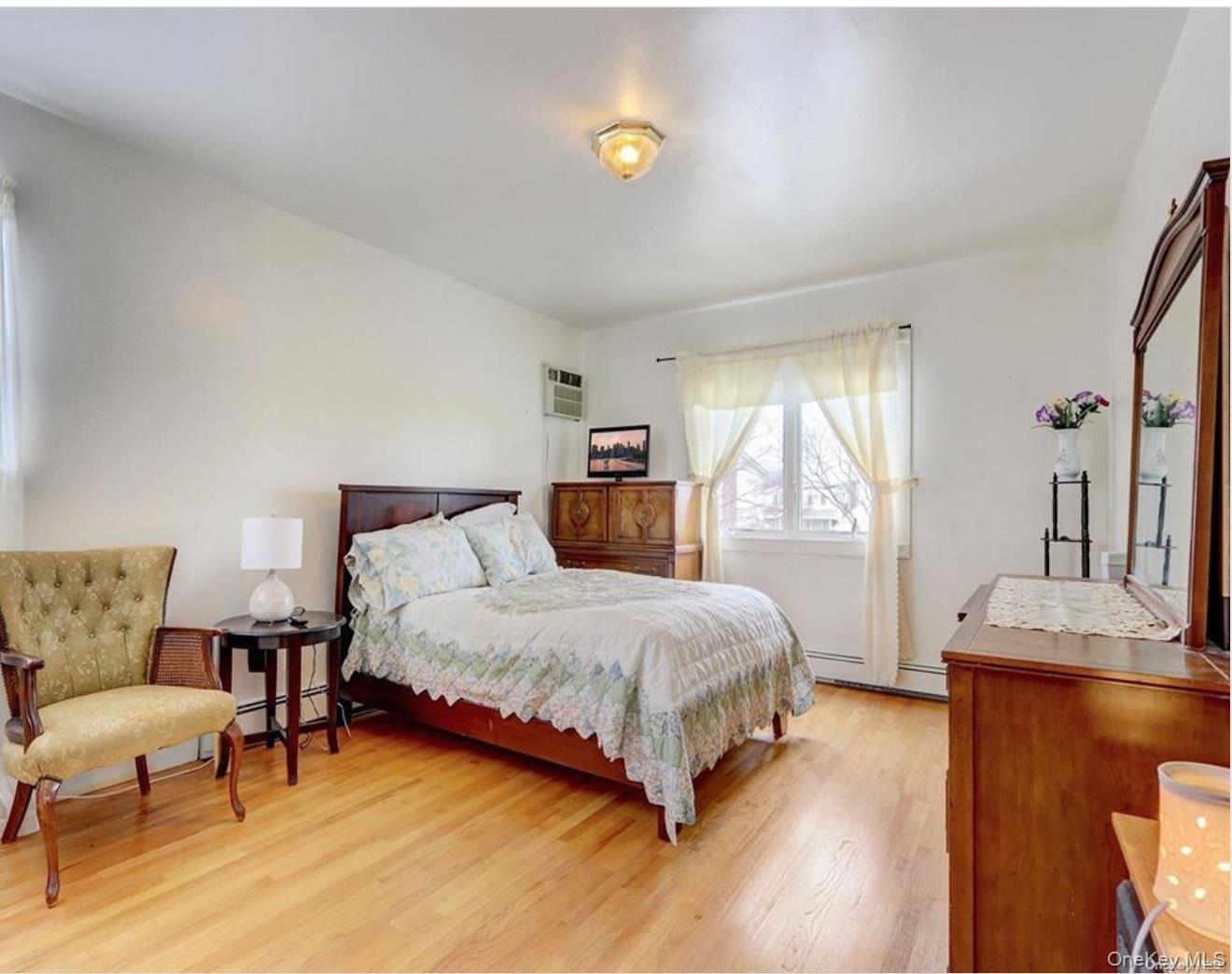 1004 Wool Avenue, Franklin Square, NY 11010