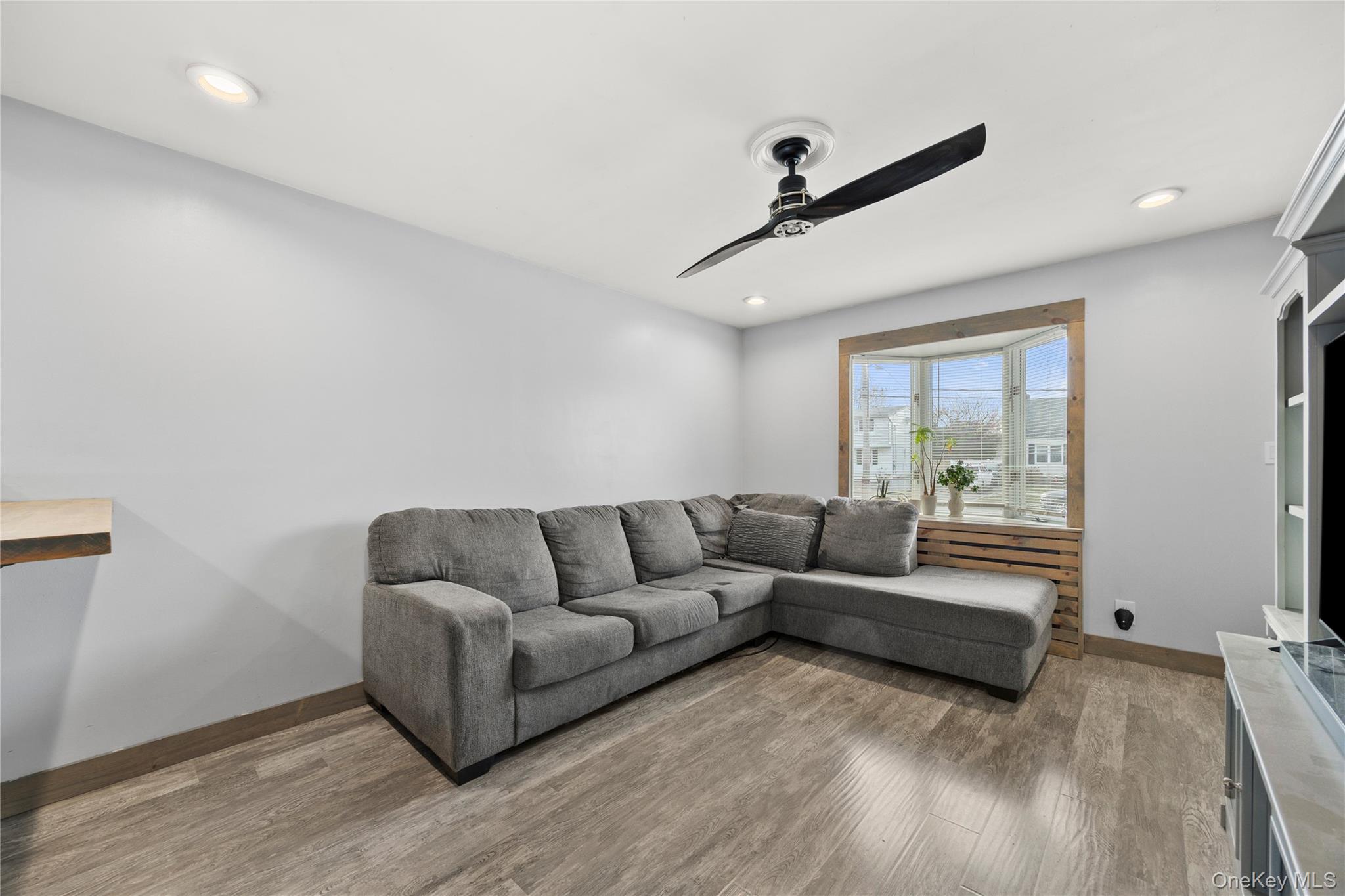 7 East Court, Bethpage, NY 11714