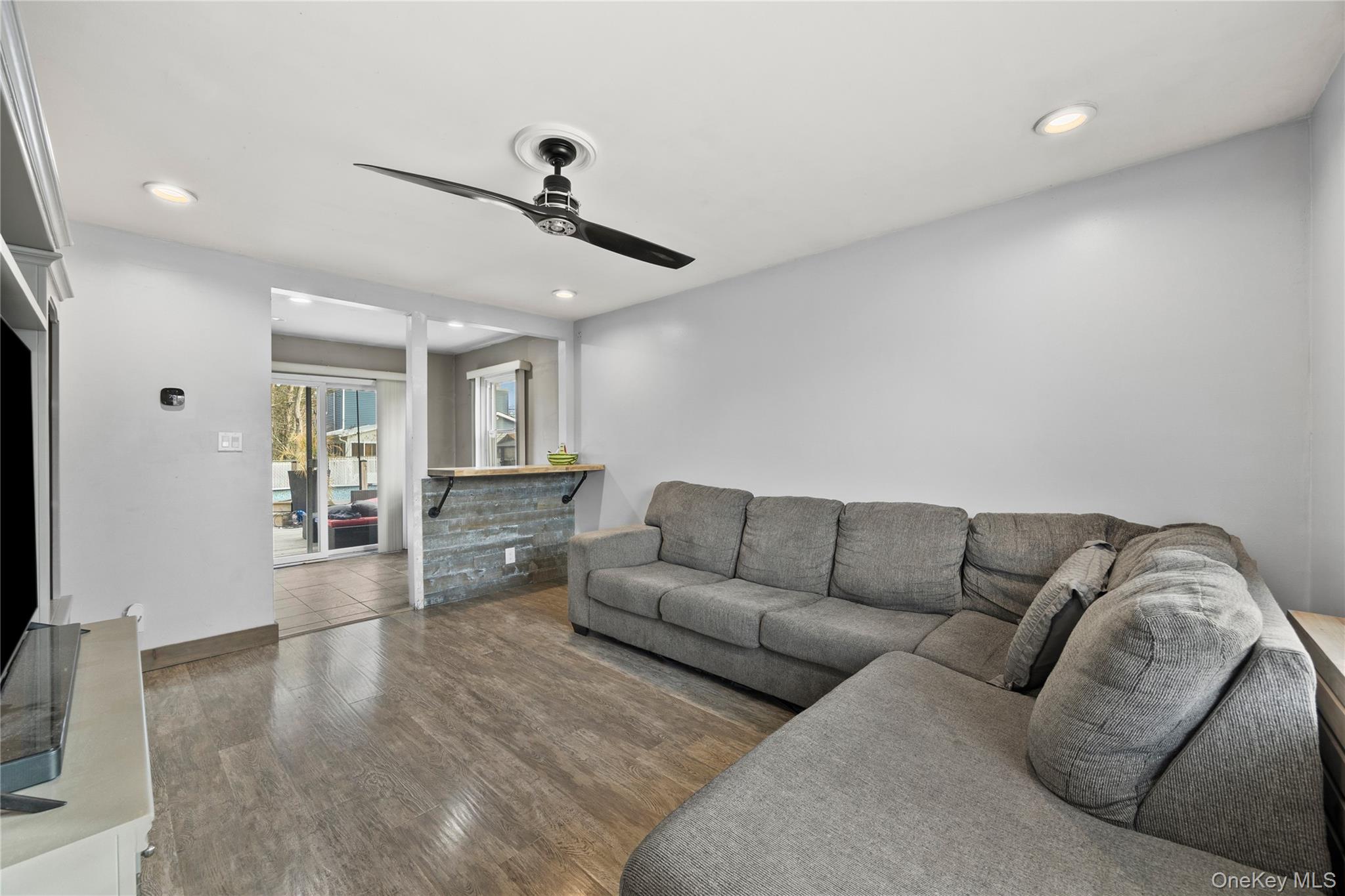 7 East Court, Bethpage, NY 11714