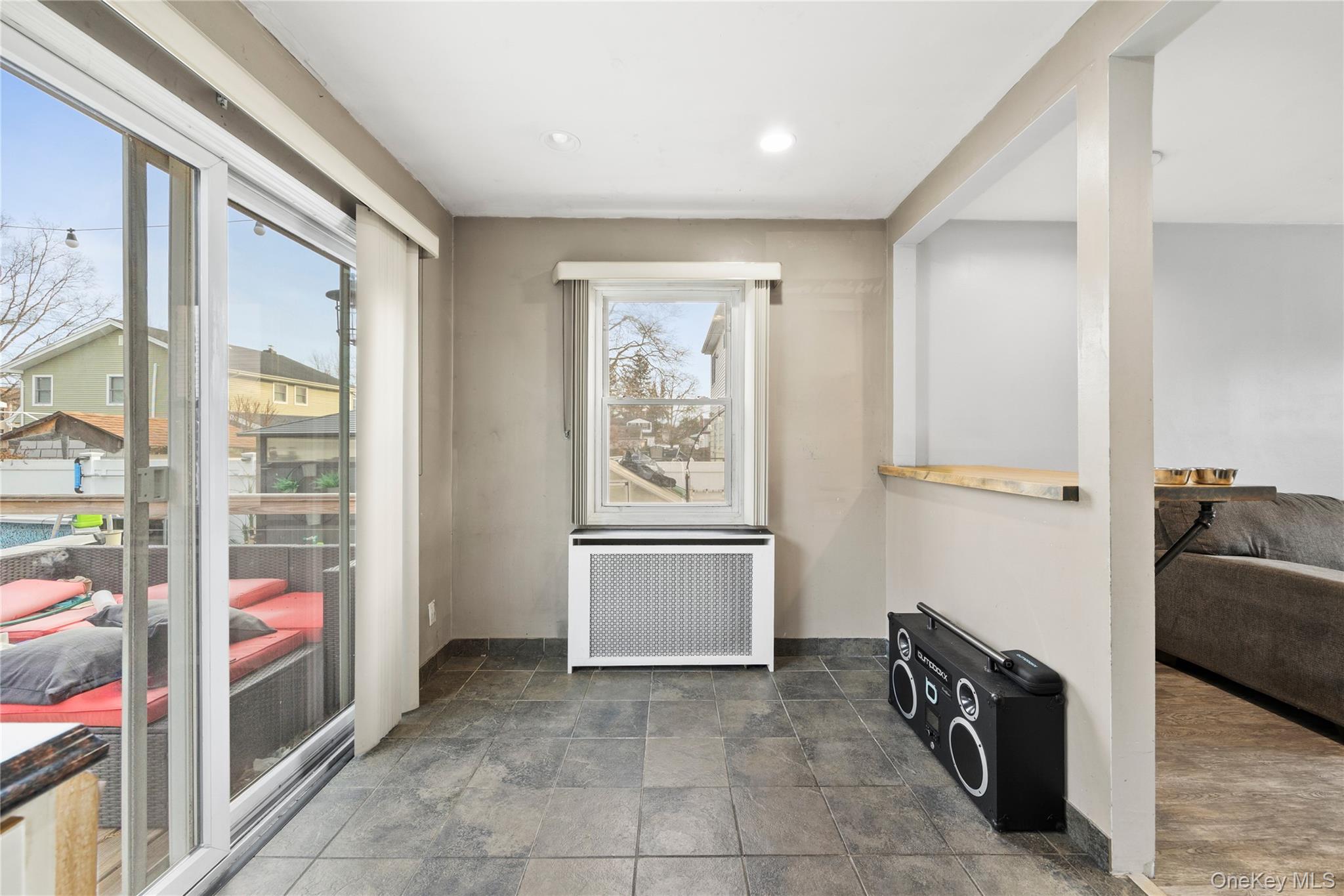 7 East Court, Bethpage, NY 11714