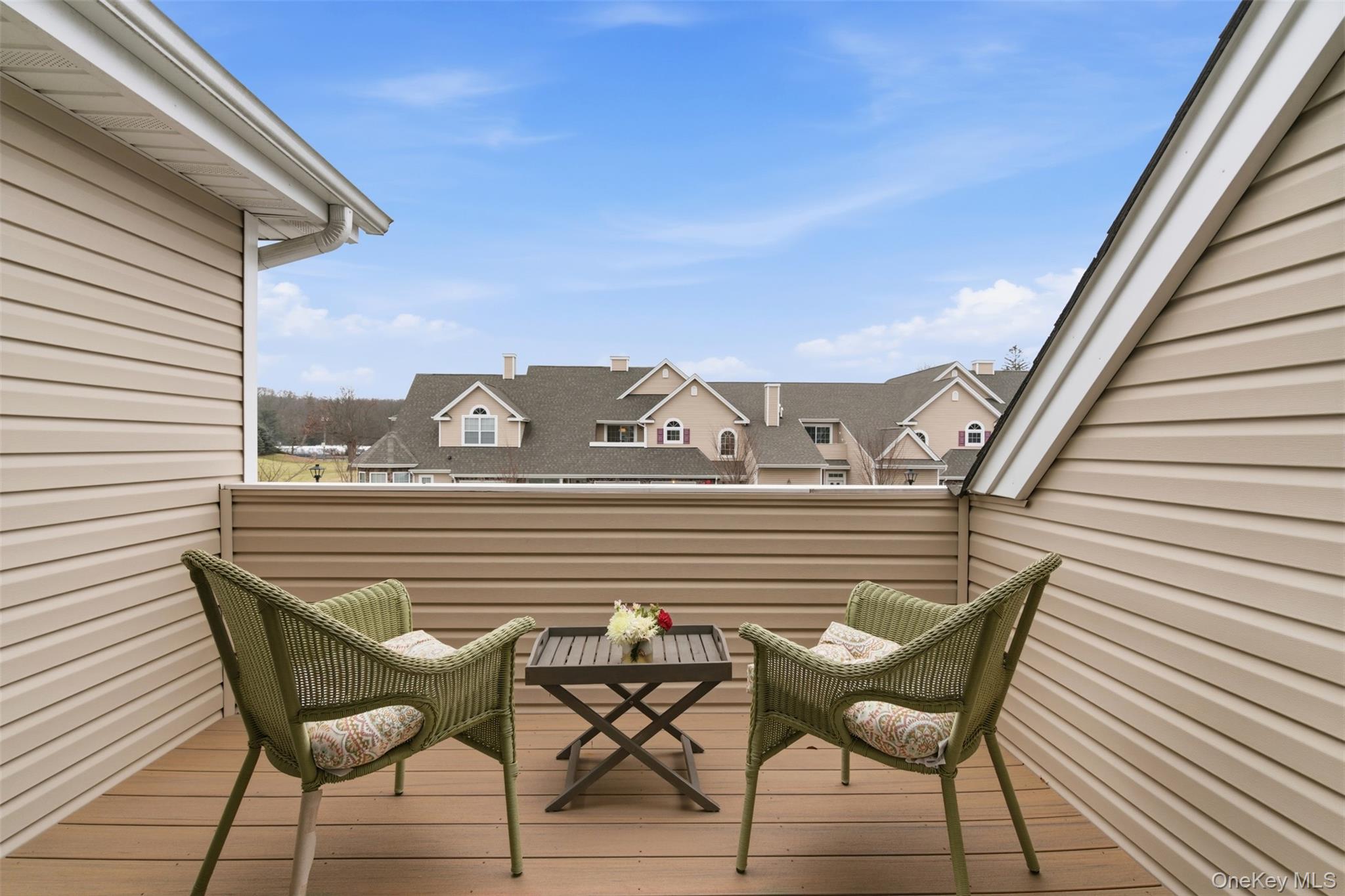 28 Steven Circle, Dix Hills, NY 11746