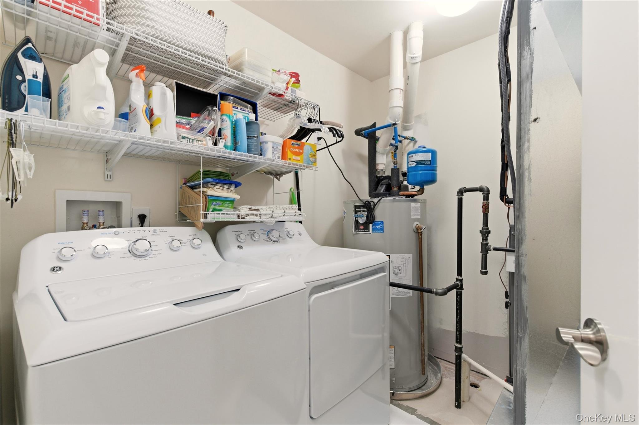 28 Steven Circle, Dix Hills, NY 11746