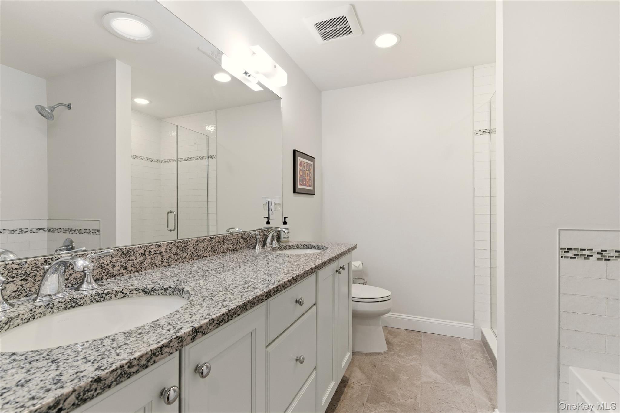 28 Steven Circle, Dix Hills, NY 11746