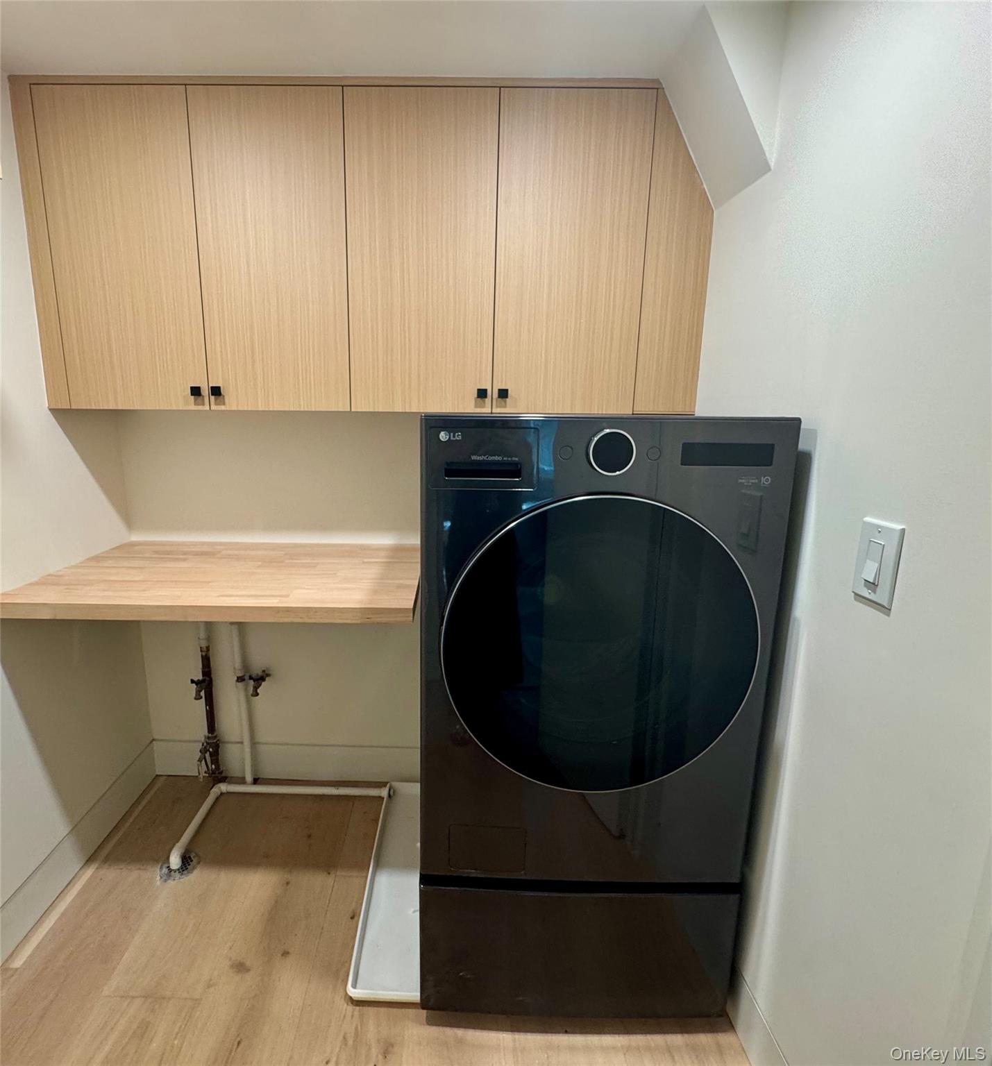 17 Heather Drive, Remsenburg, NY 11960