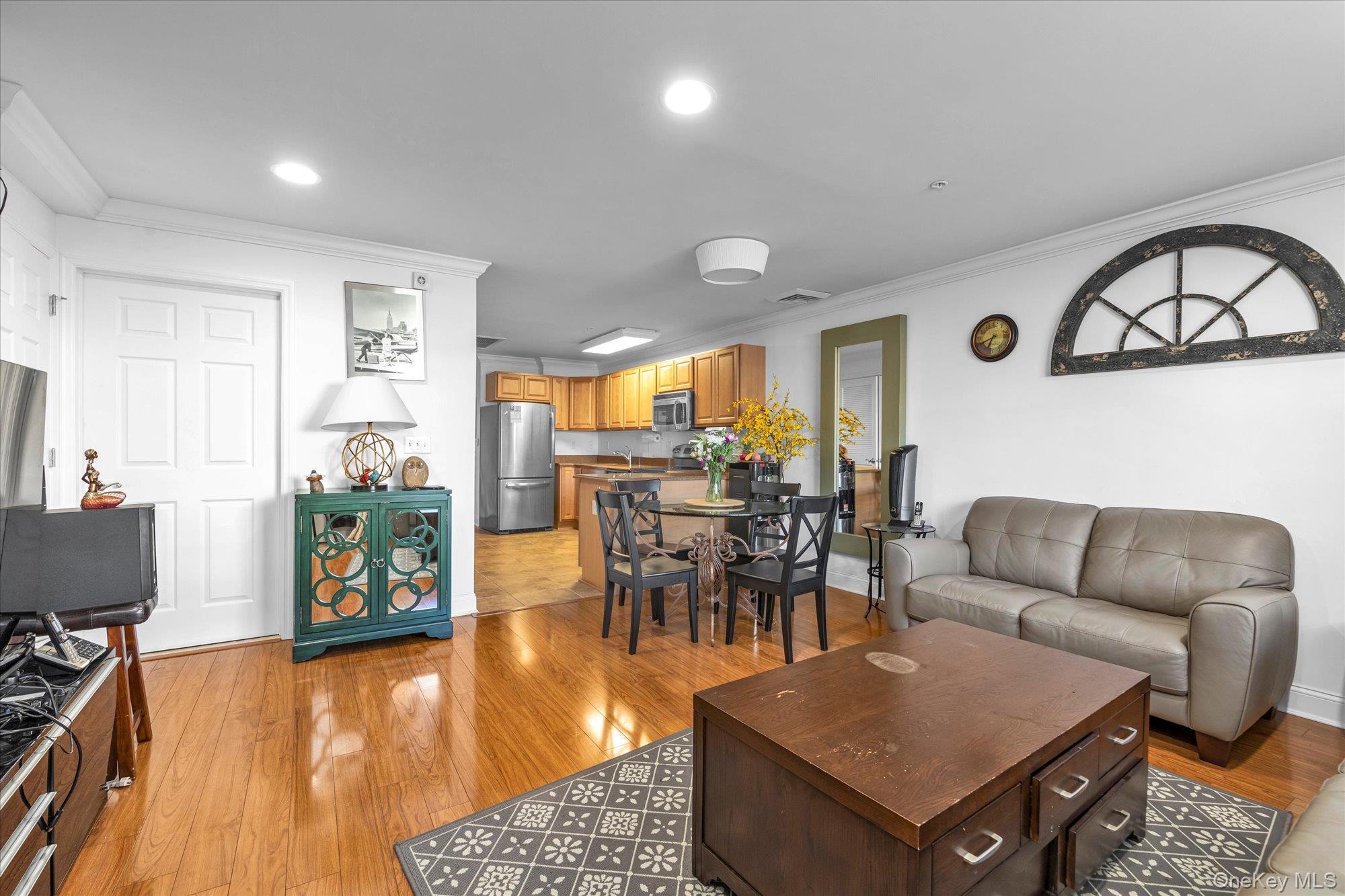 817 Willow Lane, Valley Stream, NY 11580