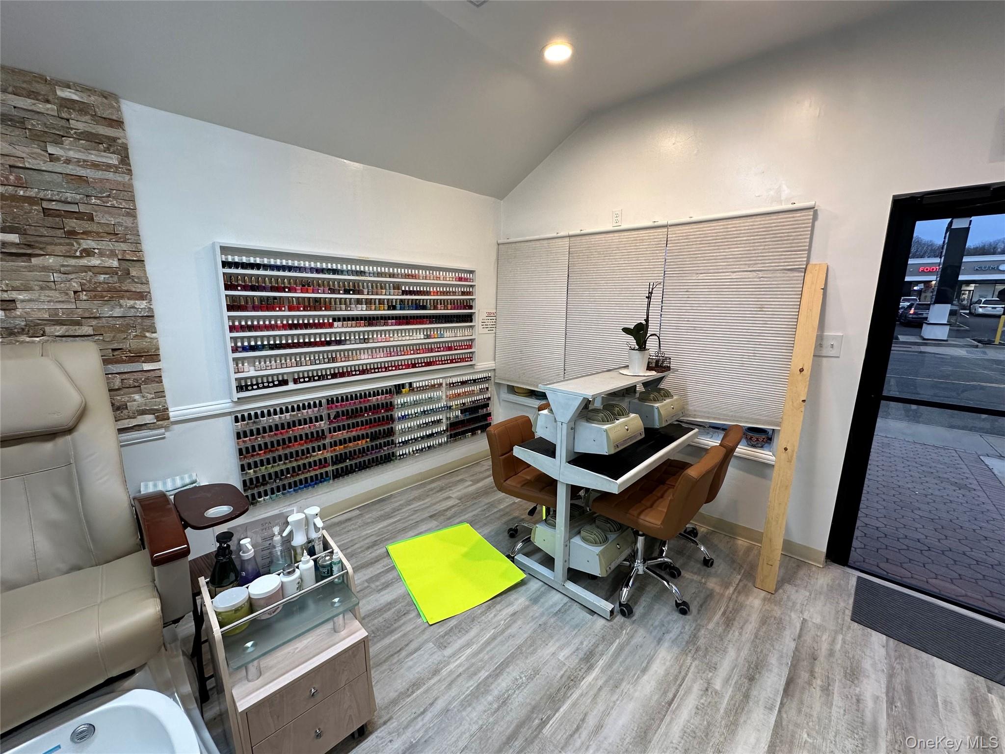 120 Jackson Avenue, Syosset, NY 11791