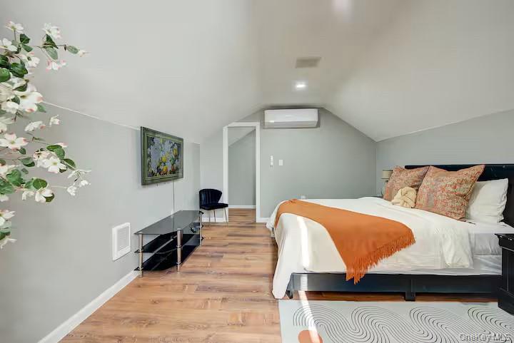 8 Carl Place # 4, New Windsor, NY 12553