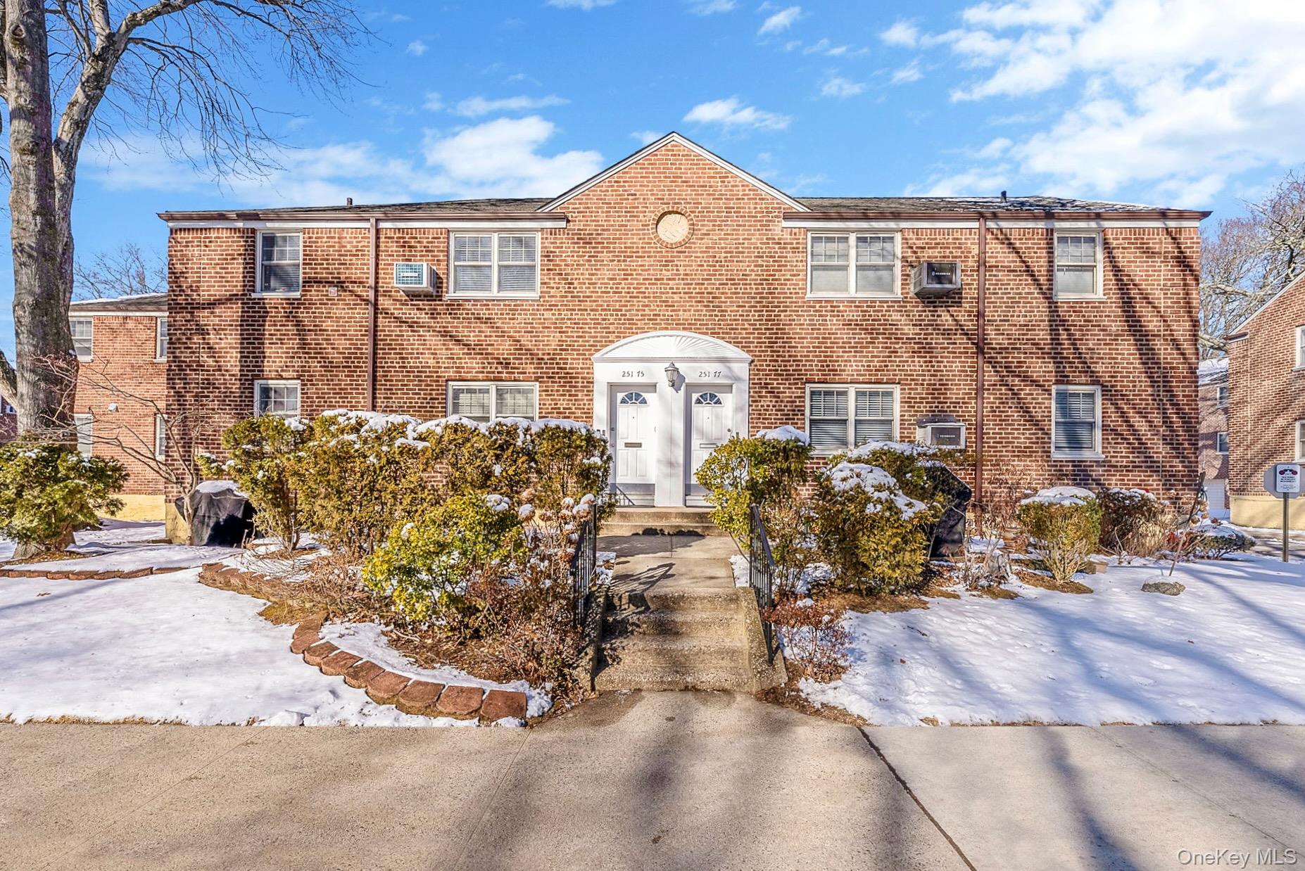 251-75 61st Avenue # 2-702, Little Neck, NY 11362