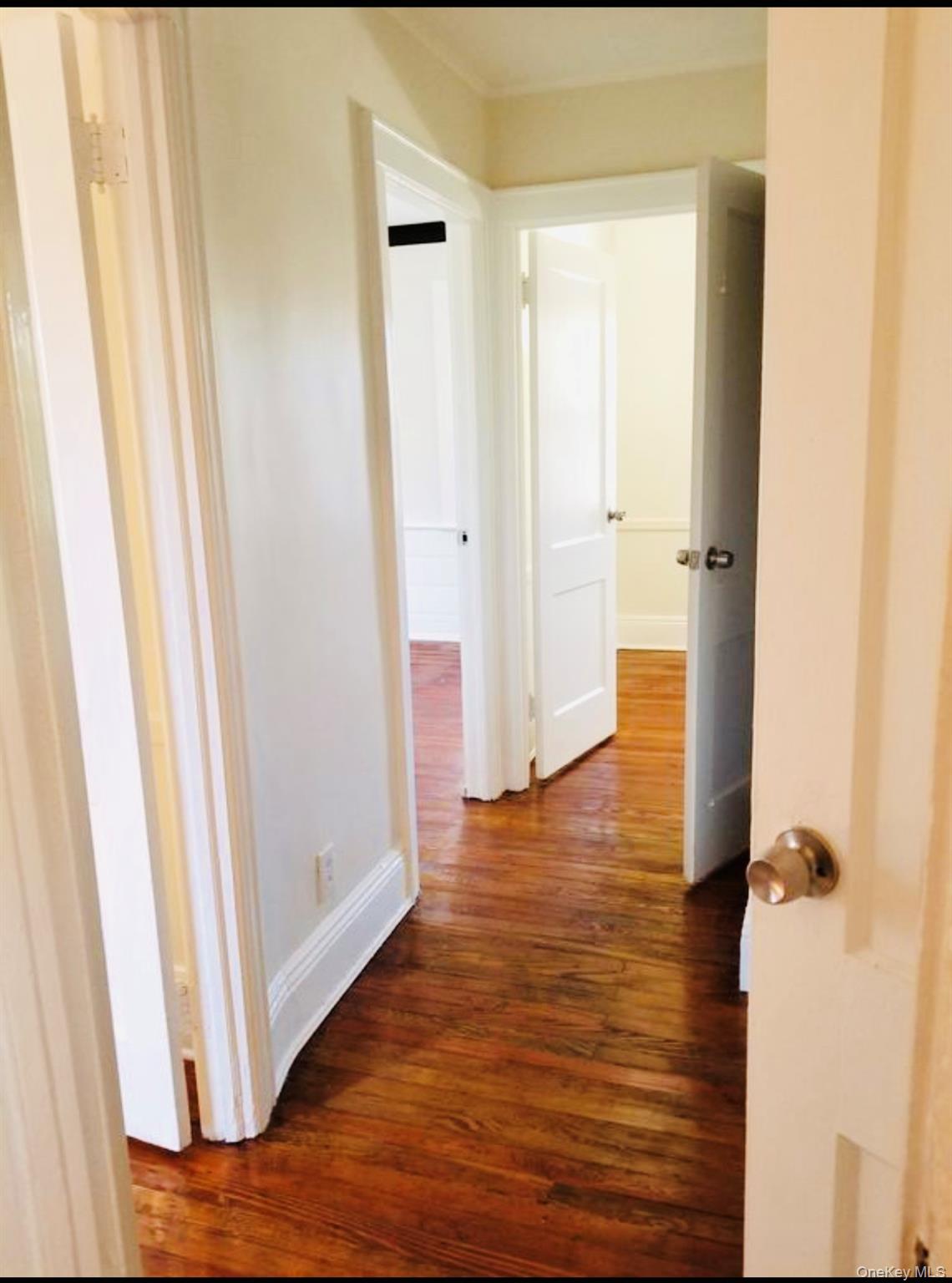 19022 111th Road, Saint Albans, NY 11412