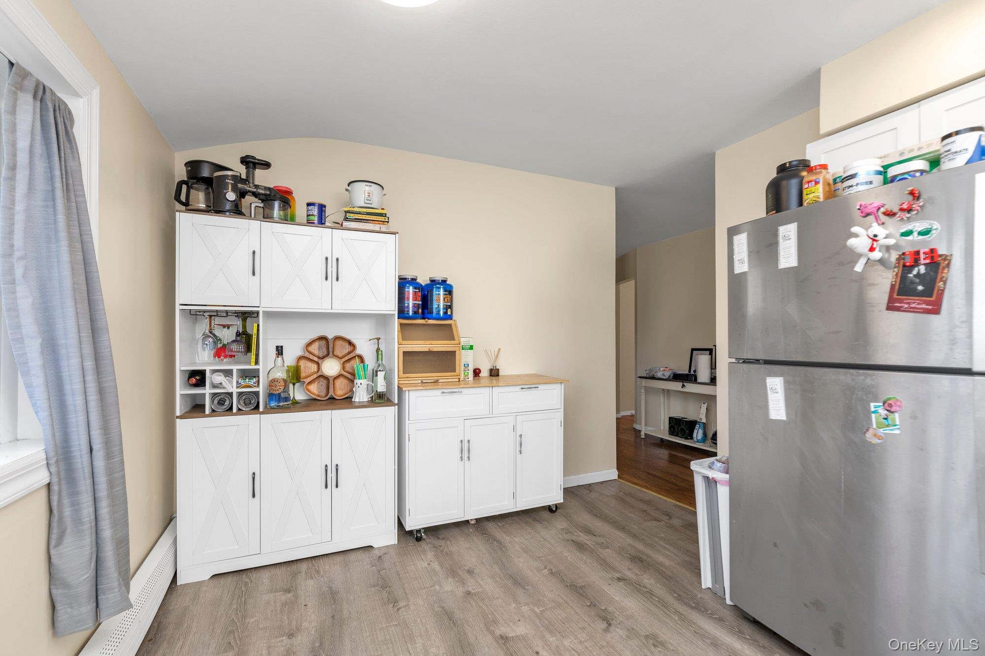 7 Vilno Court, Huntington Station, NY 11746