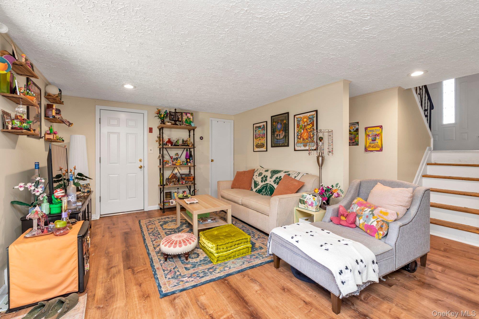 7 Vilno Court, Huntington Station, NY 11746