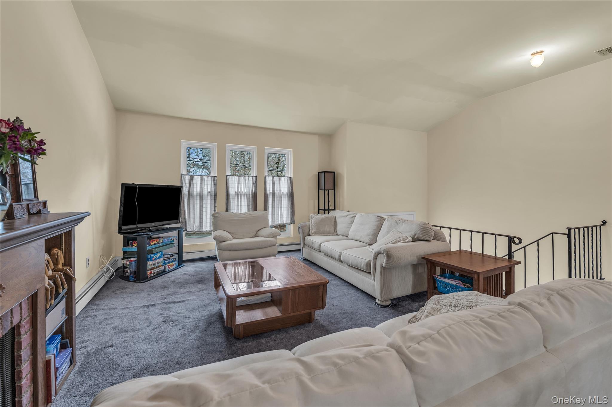 46 Craven Street, Huntington Station, NY 11746