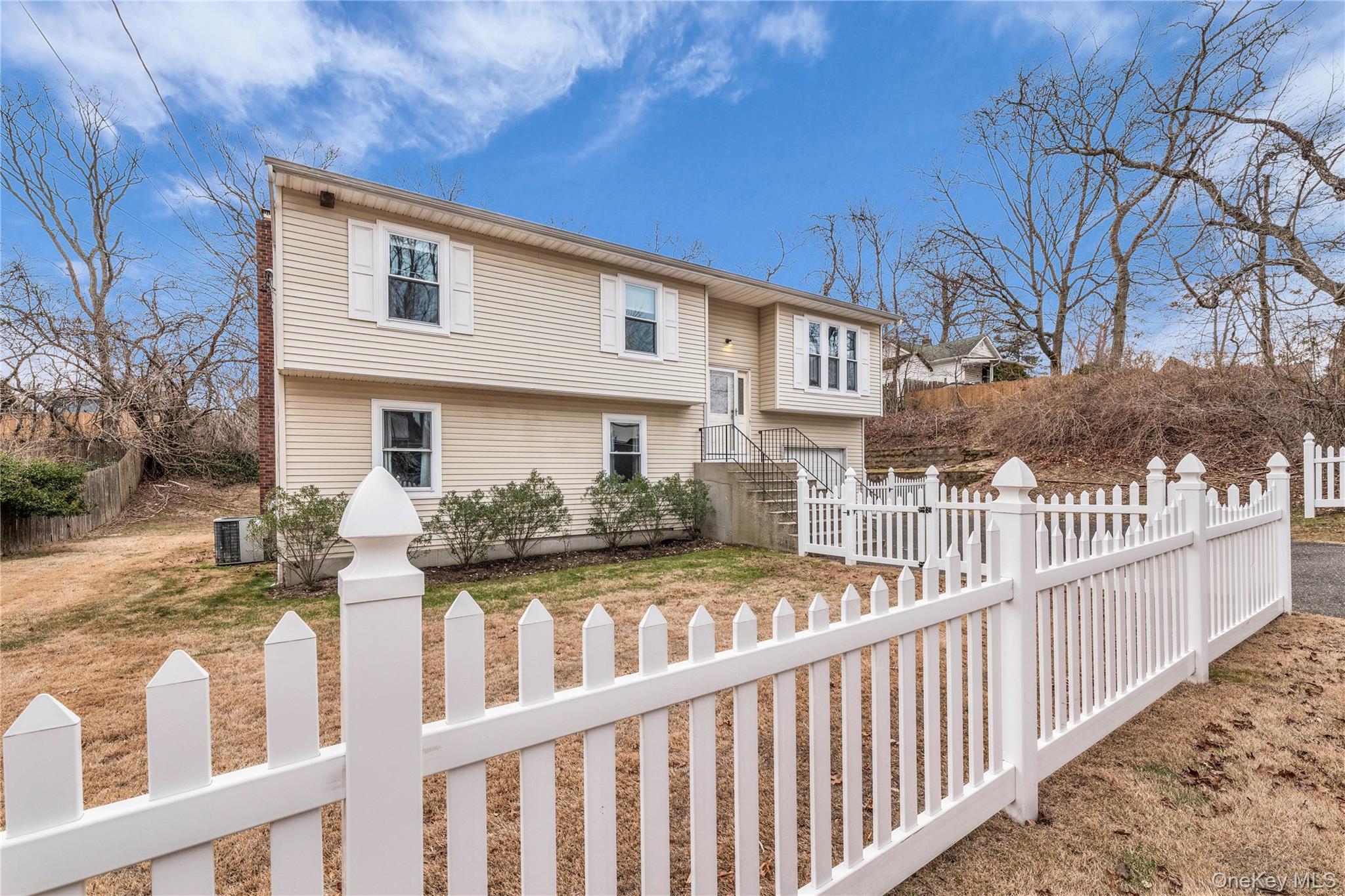 46 Craven Street, Huntington Station, NY 11746