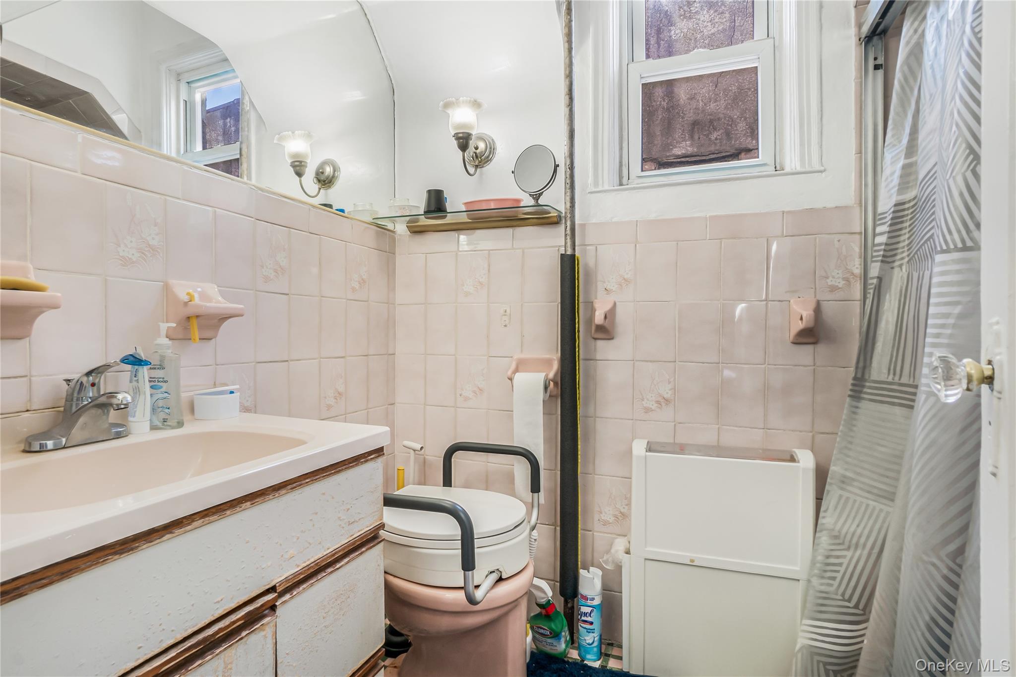 904 E 54th Street, Brooklyn, NY 11234